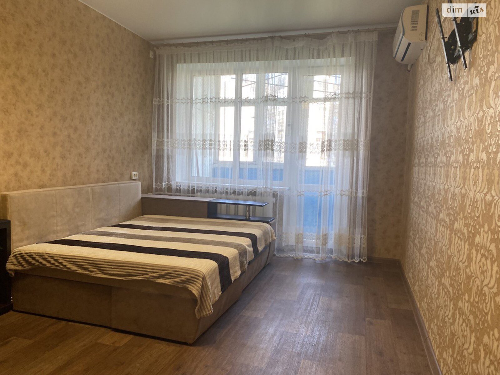двухкомнатная квартира в Днепре, район Тополь-1, на мас. Тополь-1 14 в аренду на долгий срок помесячно фото 1 двухкомнатная квартира в Днепре, район Тополь-1, на мас. Тополь-1 14 в аренду на долгий срок помесячно фото 1