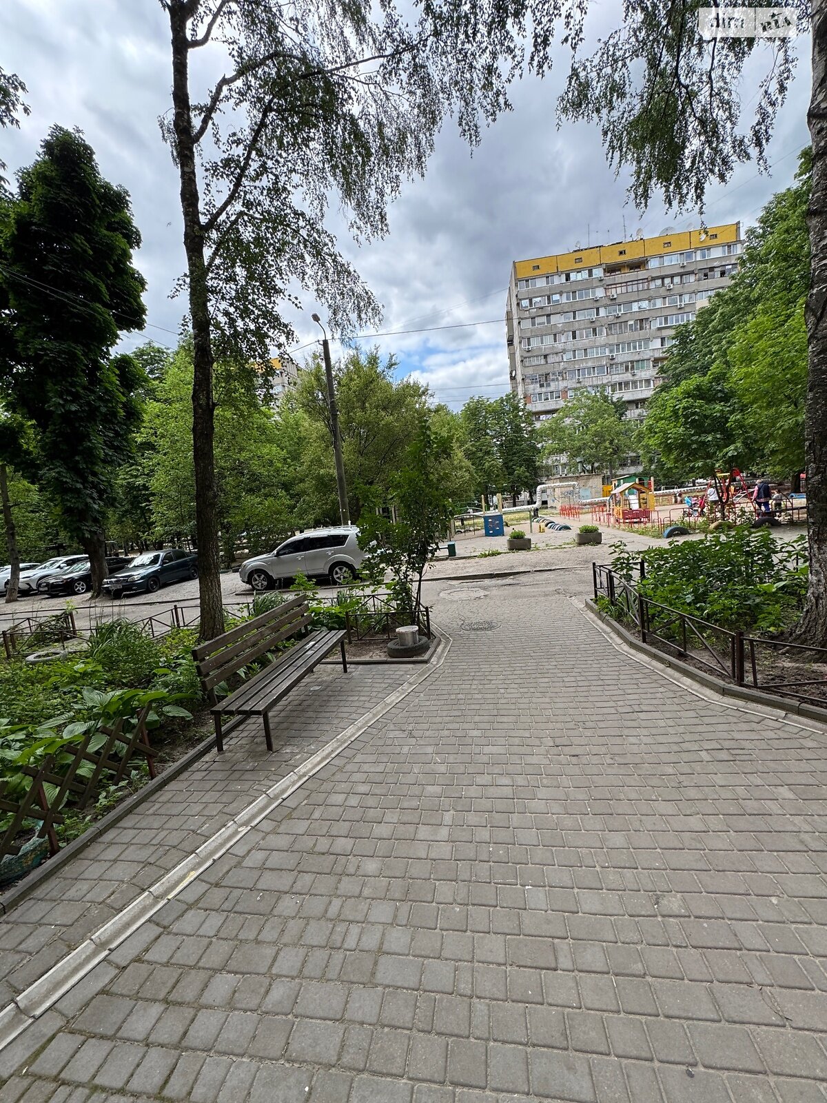 однокімнатна квартира без меблів в Дніпрі, район Тополя-1, на мас. Тополя-1 16 в довготривалу оренду помісячно фото 1 однокімнатна квартира без меблів в Дніпрі, район Тополя-1, на мас. Тополя-1 16 в довготривалу оренду помісячно фото 1
