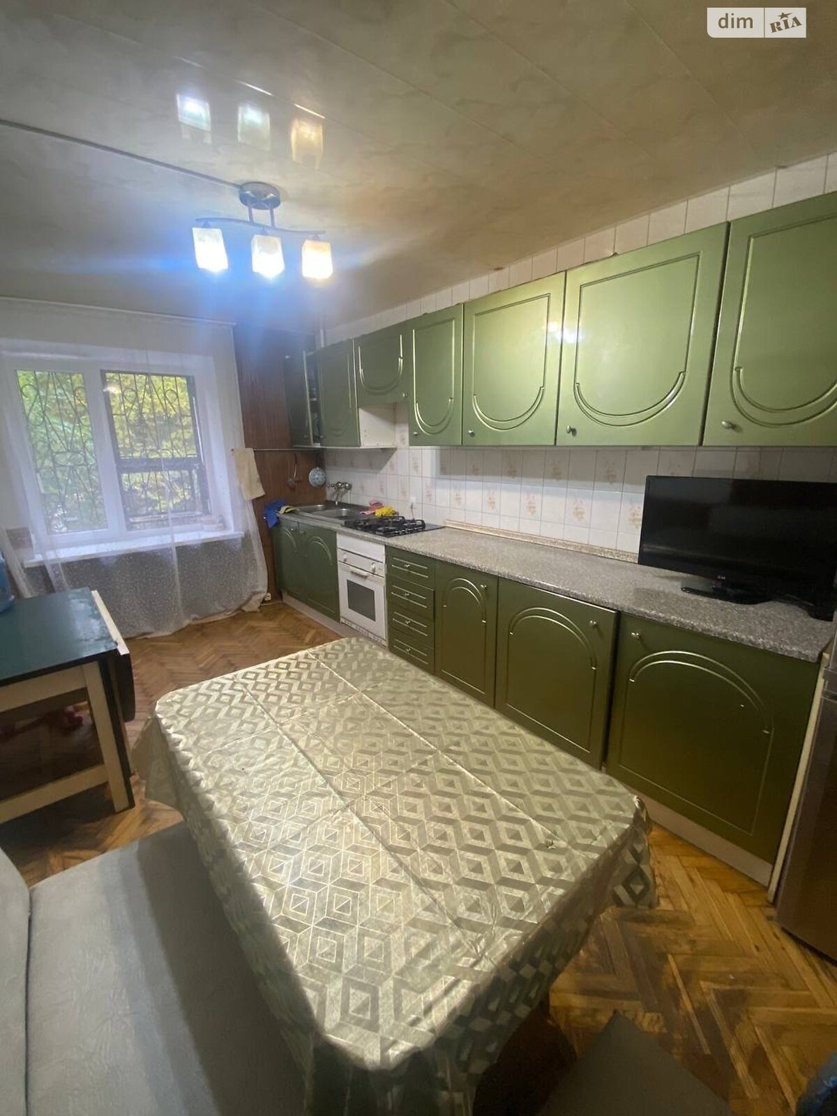 трехкомнатная квартира в Днепре, район Тополь-1, на мас. Тополь-1 11 в аренду на долгий срок помесячно фото 1 трехкомнатная квартира в Днепре, район Тополь-1, на мас. Тополь-1 11 в аренду на долгий срок помесячно фото 1