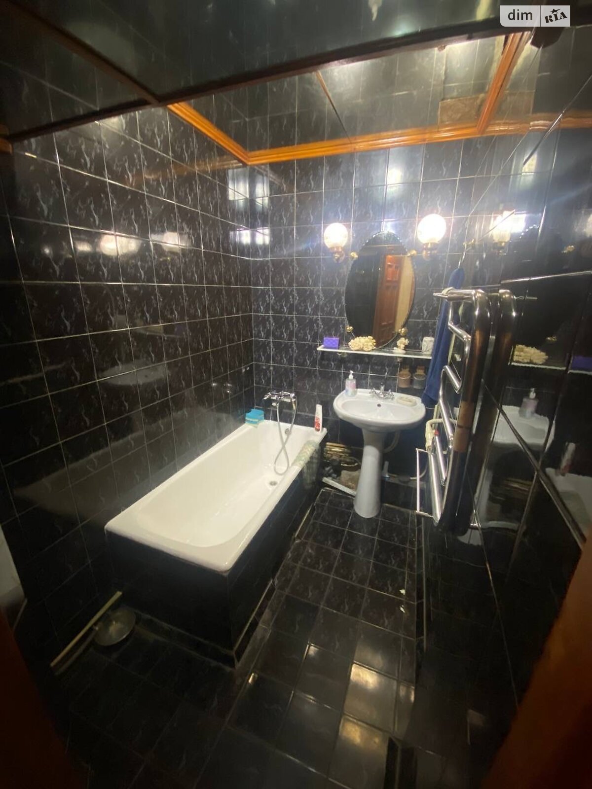 трехкомнатная квартира в Днепре, район Тополь-1, на мас. Тополь-1 11 в аренду на долгий срок помесячно фото 1 трехкомнатная квартира в Днепре, район Тополь-1, на мас. Тополь-1 11 в аренду на долгий срок помесячно фото 1