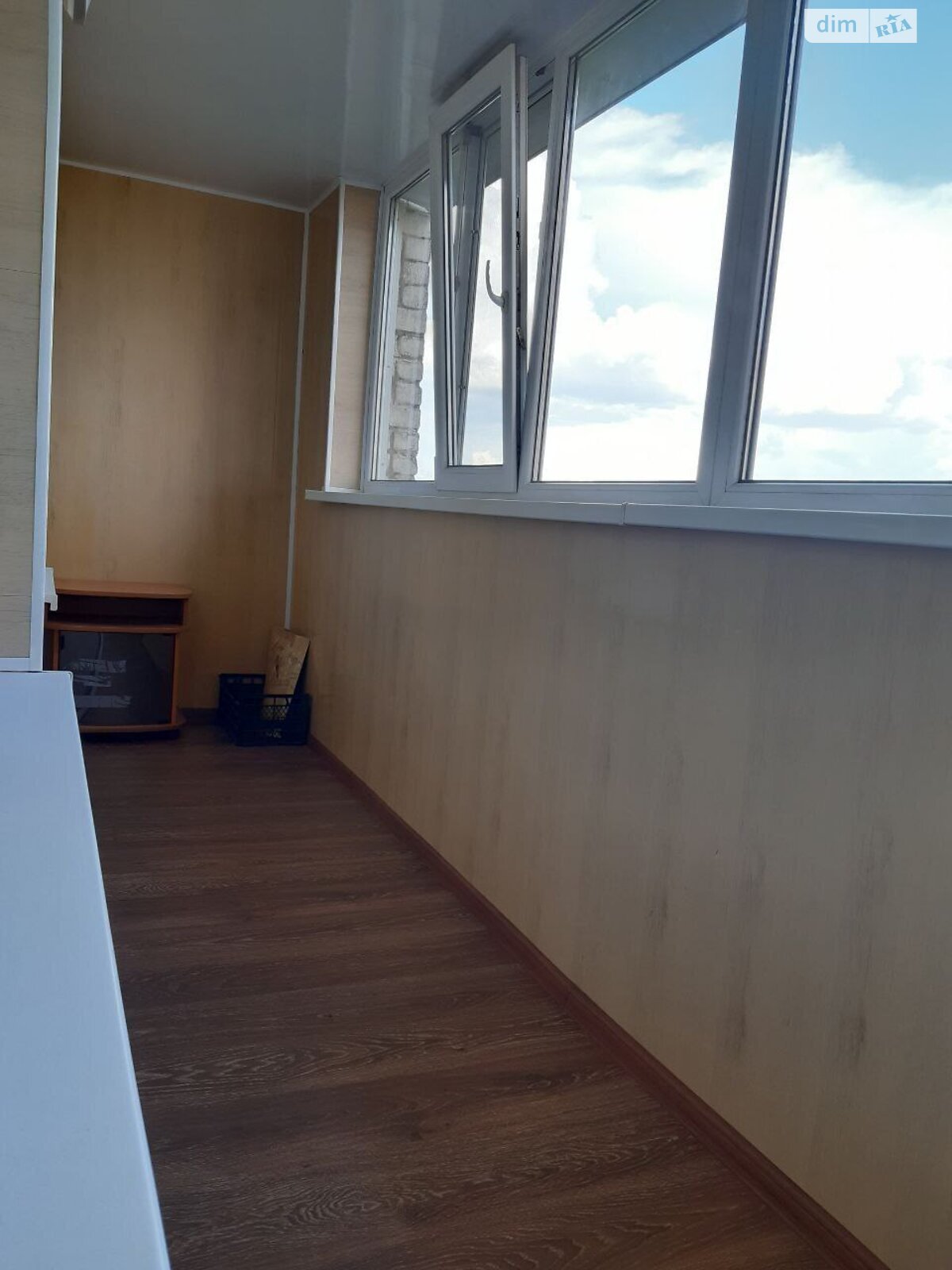 трехкомнатная квартира в Днепре, район Тополь-1, на шоссе Запорожское 48 в аренду на долгий срок помесячно фото 1 трехкомнатная квартира в Днепре, район Тополь-1, на шоссе Запорожское 48 в аренду на долгий срок помесячно фото 1