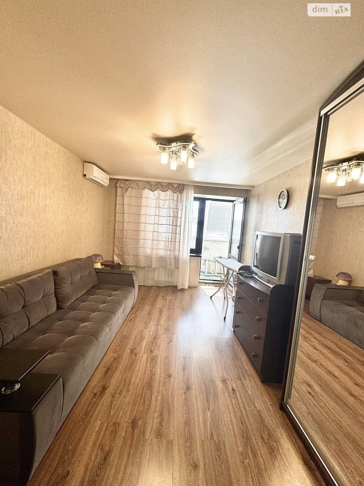 двухкомнатная квартира в Днепре, район Тополь-1, на шоссе Запорожское 48 в аренду на долгий срок помесячно фото 1 двухкомнатная квартира в Днепре, район Тополь-1, на шоссе Запорожское 48 в аренду на долгий срок помесячно фото 1