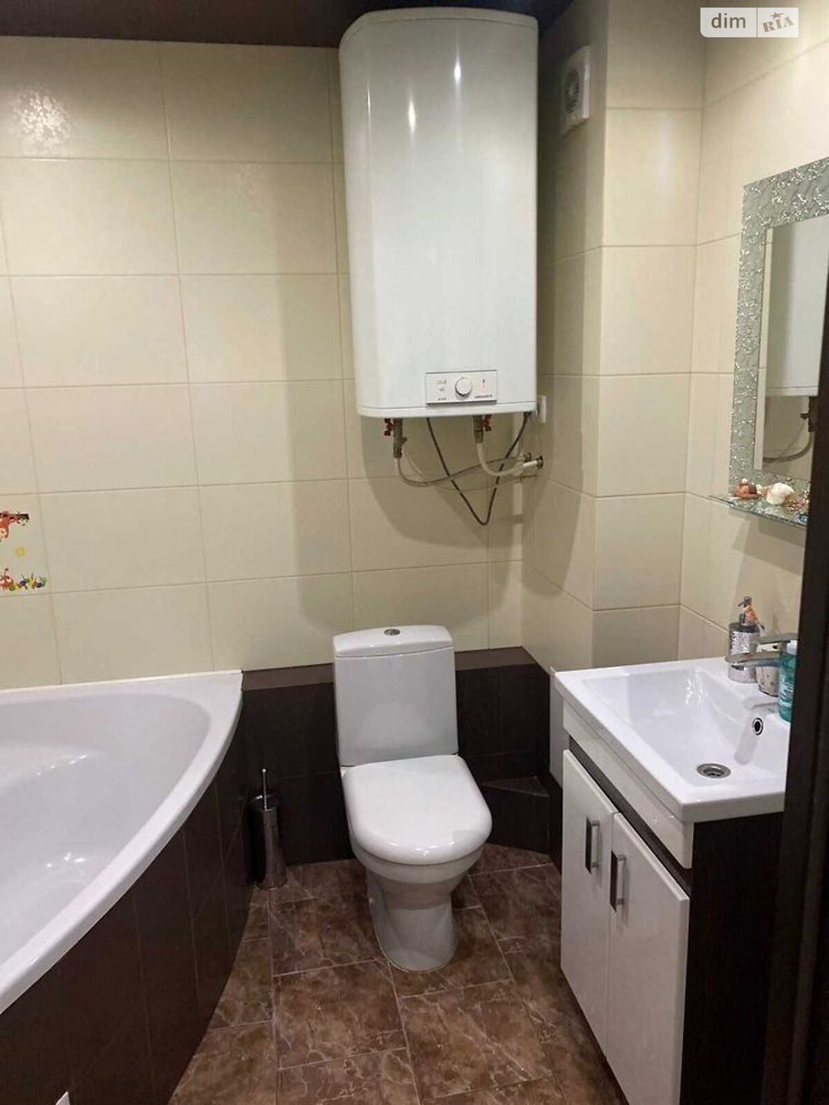 двухкомнатная квартира в Днепре, на мас. Тополь-2 34 в аренду на долгий срок помесячно фото 1