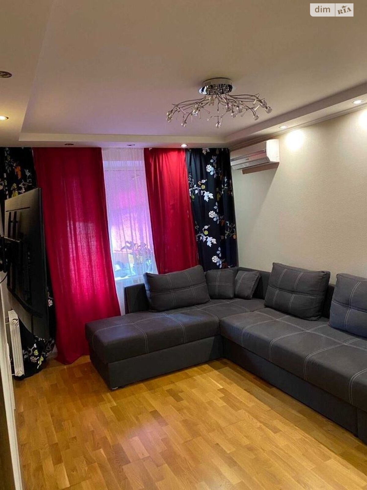 двухкомнатная квартира в Днепре, на мас. Тополь-2 34 в аренду на долгий срок помесячно фото 1