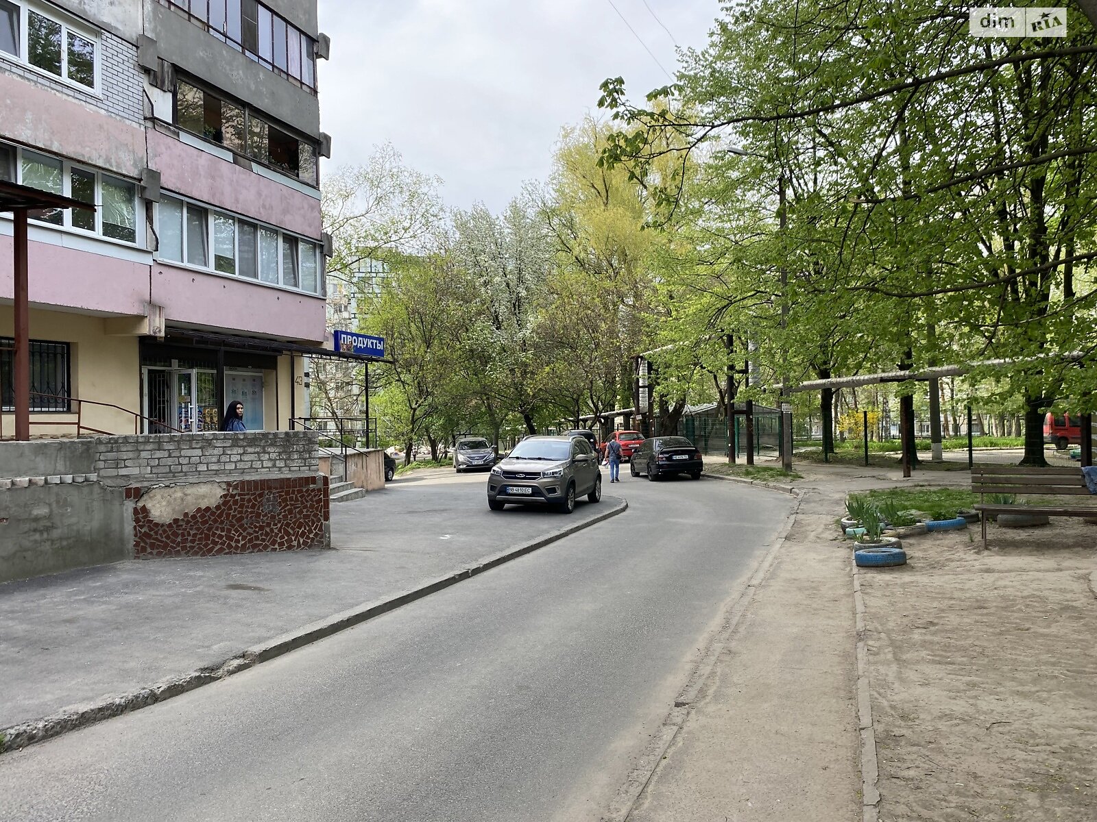 однокомнатная квартира в Днепре, район Тополь-2, на мас. Тополь-2 43 в аренду на долгий срок помесячно фото 1