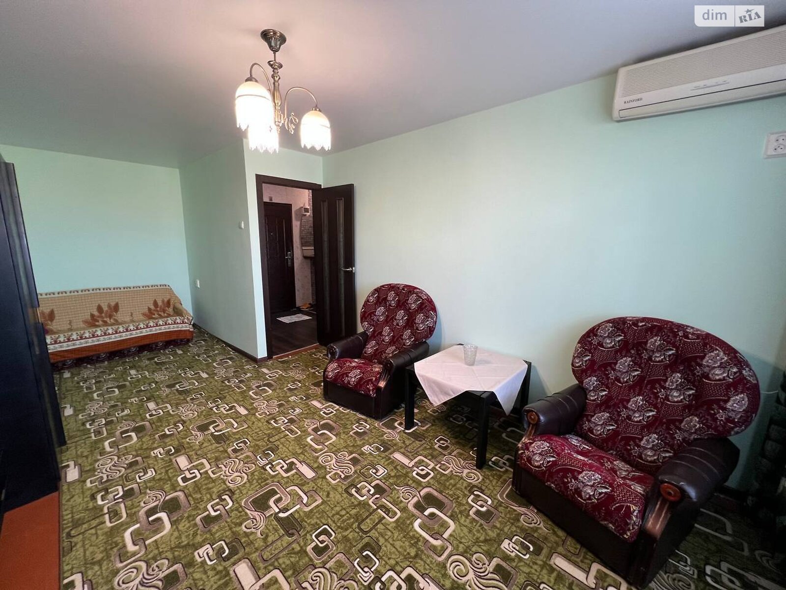 однокомнатная квартира в Днепре, район Тополь-2, на мас. Тополь-2 в аренду на долгий срок помесячно фото 1 однокомнатная квартира в Днепре, район Тополь-2, на мас. Тополь-2 в аренду на долгий срок помесячно фото 1