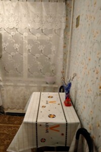 однокімнатна квартира в Дніпрі, район Тополя-2, на мас. Тополя-2 в довготривалу оренду помісячно фото 2