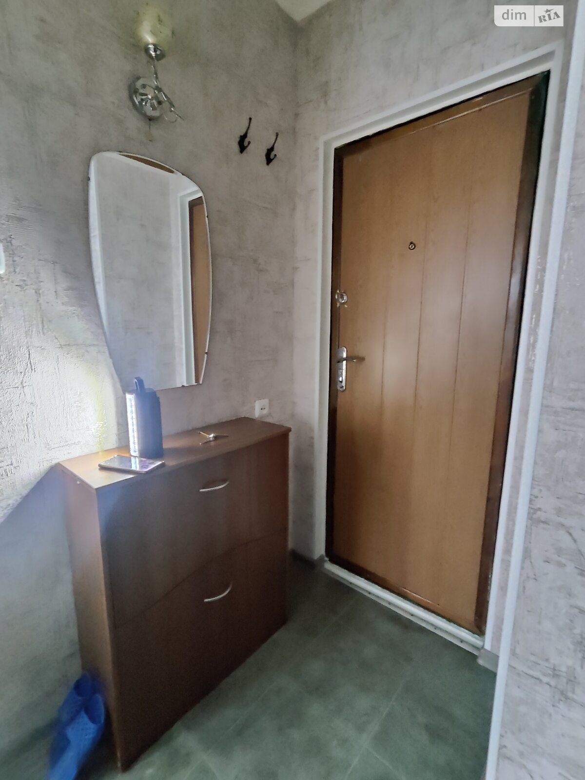 однокімнатна квартира в Дніпрі, район Тополя-2, на мас. Тополя-2 в довготривалу оренду помісячно фото 1