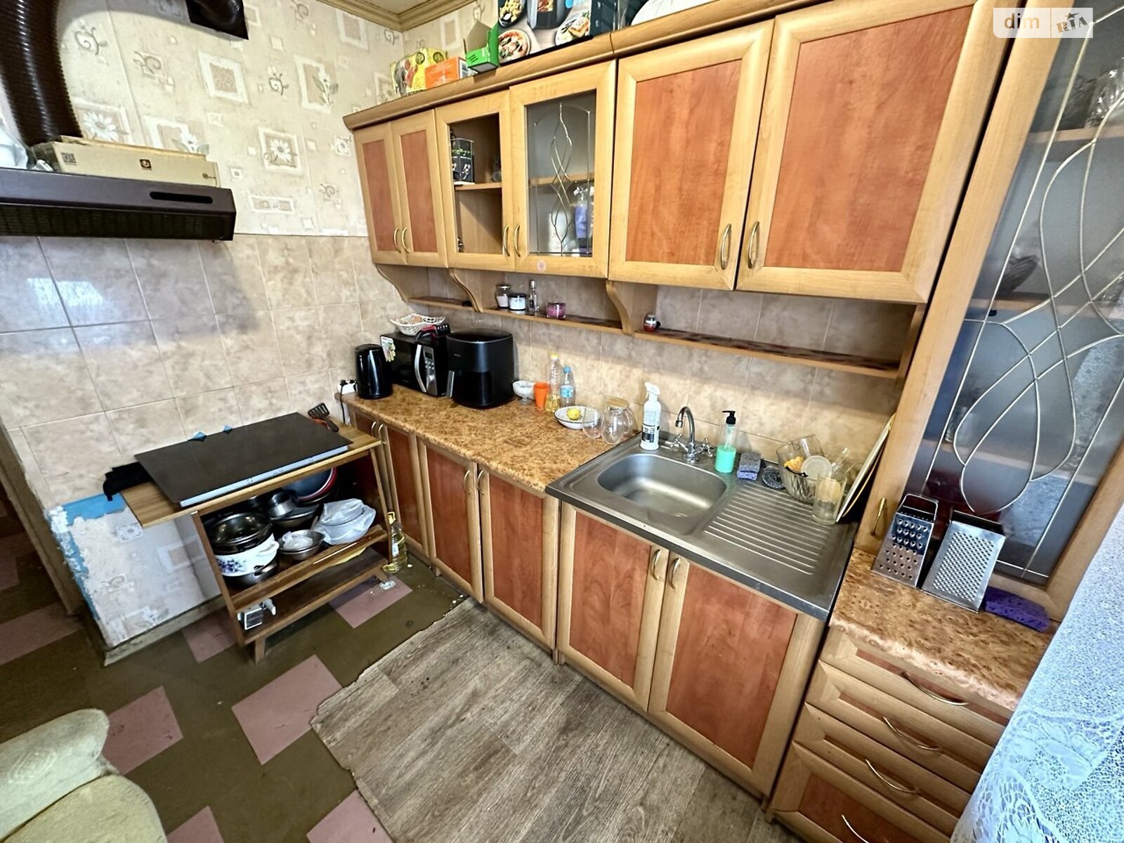 однокомнатная квартира в Днепре, район Тополь-2, на мас. Тополь-2 39 в аренду на долгий срок помесячно фото 1