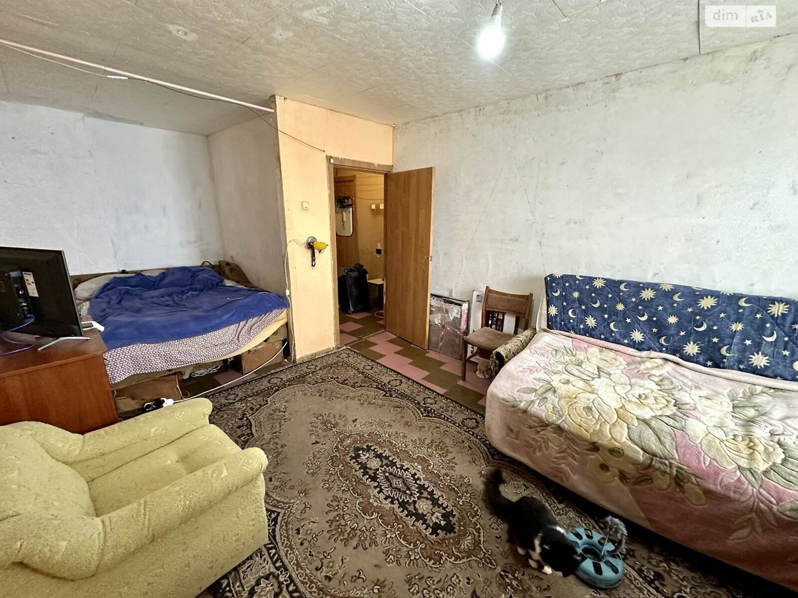 однокомнатная квартира в Днепре, район Тополь-2, на мас. Тополь-2 39 в аренду на долгий срок помесячно фото 1