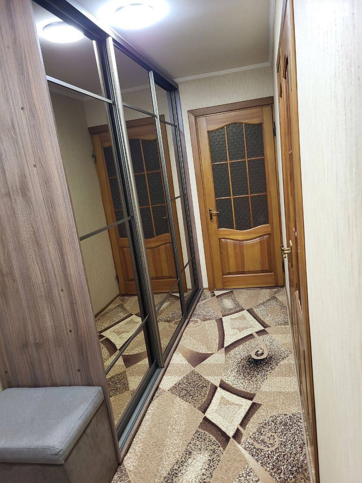 двокімнатна квартира в Дніпрі, район Тополя-2, на вул. Тополина в довготривалу оренду помісячно фото 1 двокімнатна квартира в Дніпрі, район Тополя-2, на вул. Тополина в довготривалу оренду помісячно фото 1