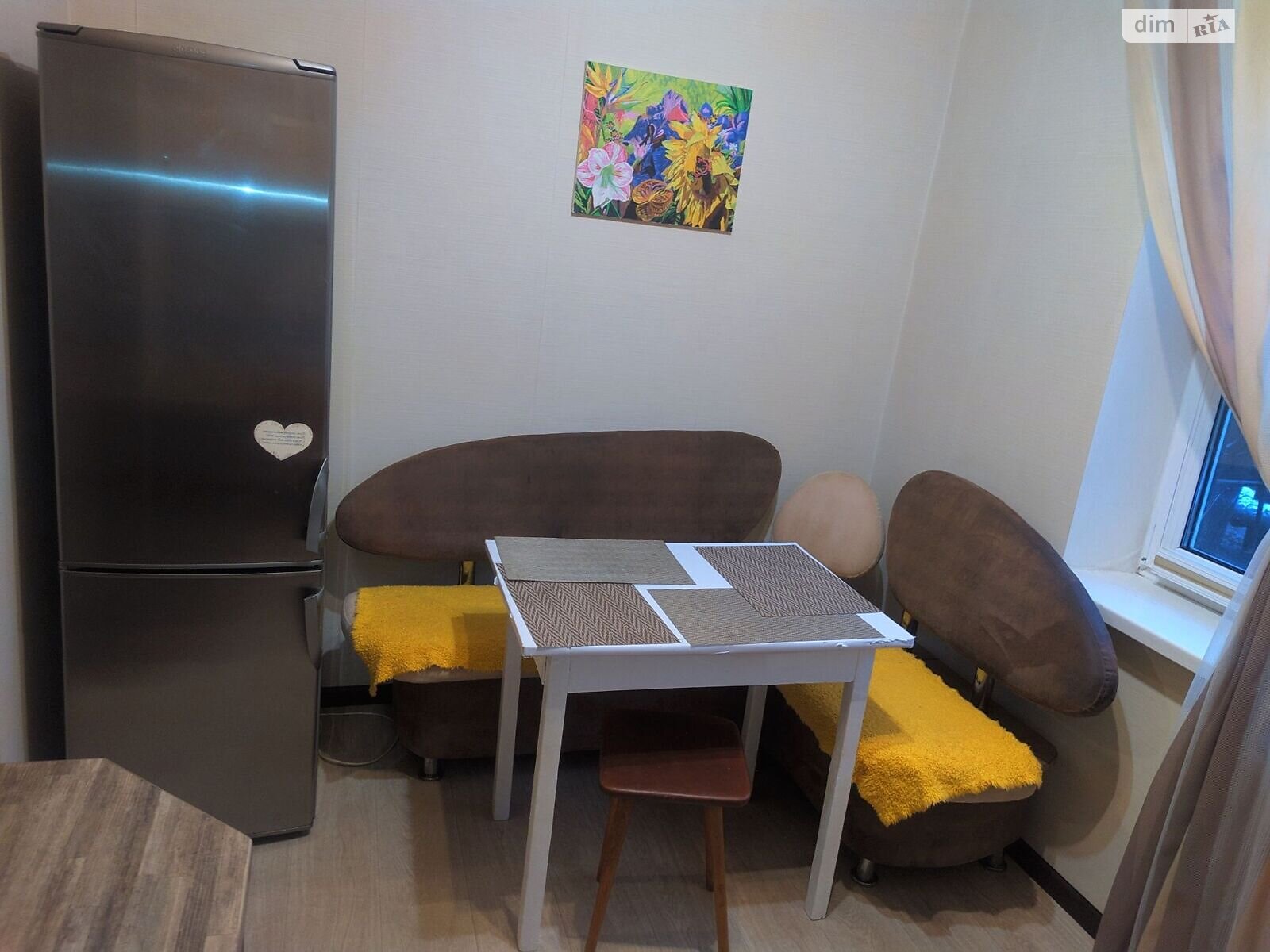 однокомнатная квартира в Днепре, на мас. Тополь-3 77 в аренду на долгий срок помесячно фото 1