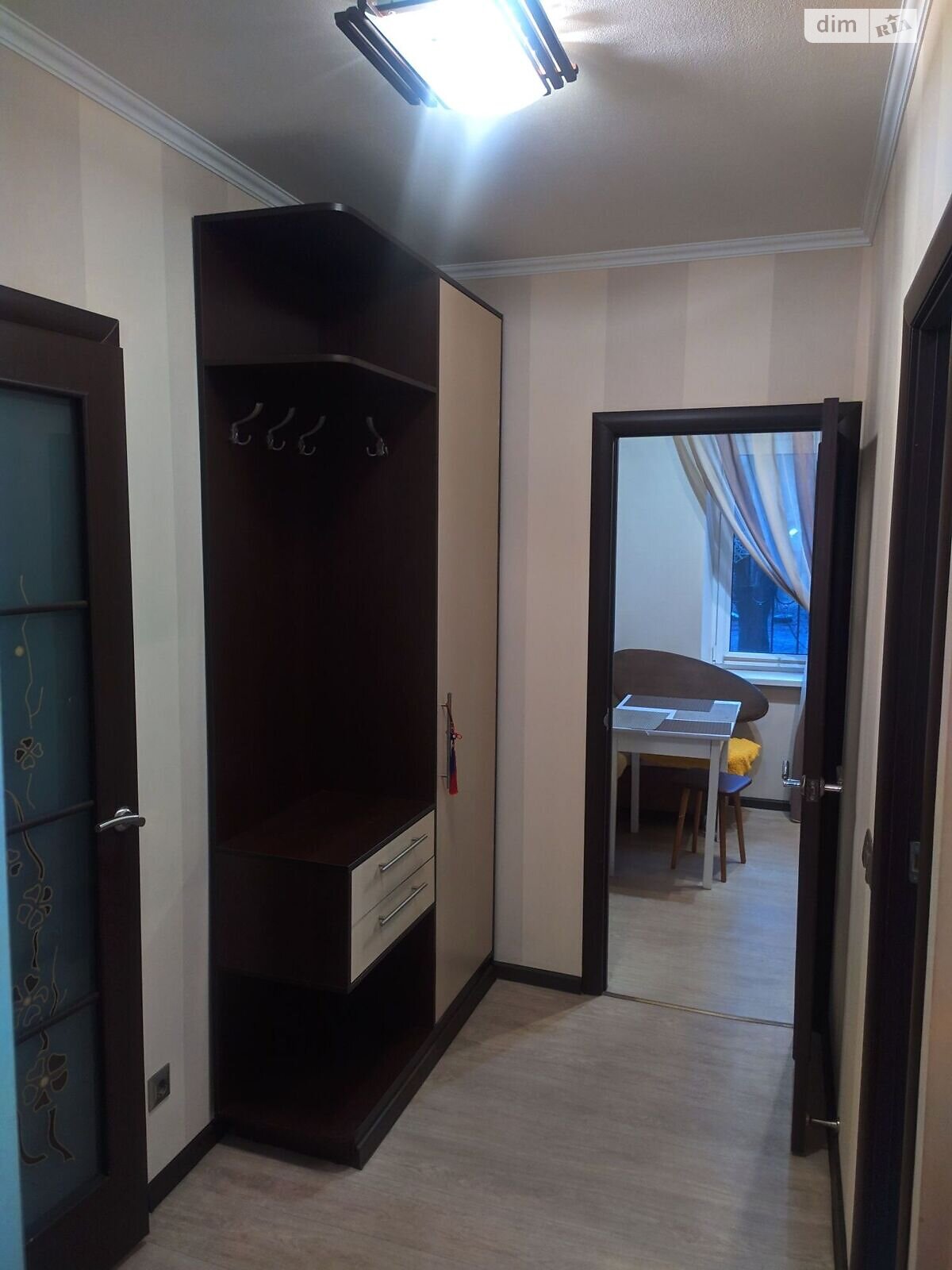 однокомнатная квартира в Днепре, на мас. Тополь-3 77 в аренду на долгий срок помесячно фото 1