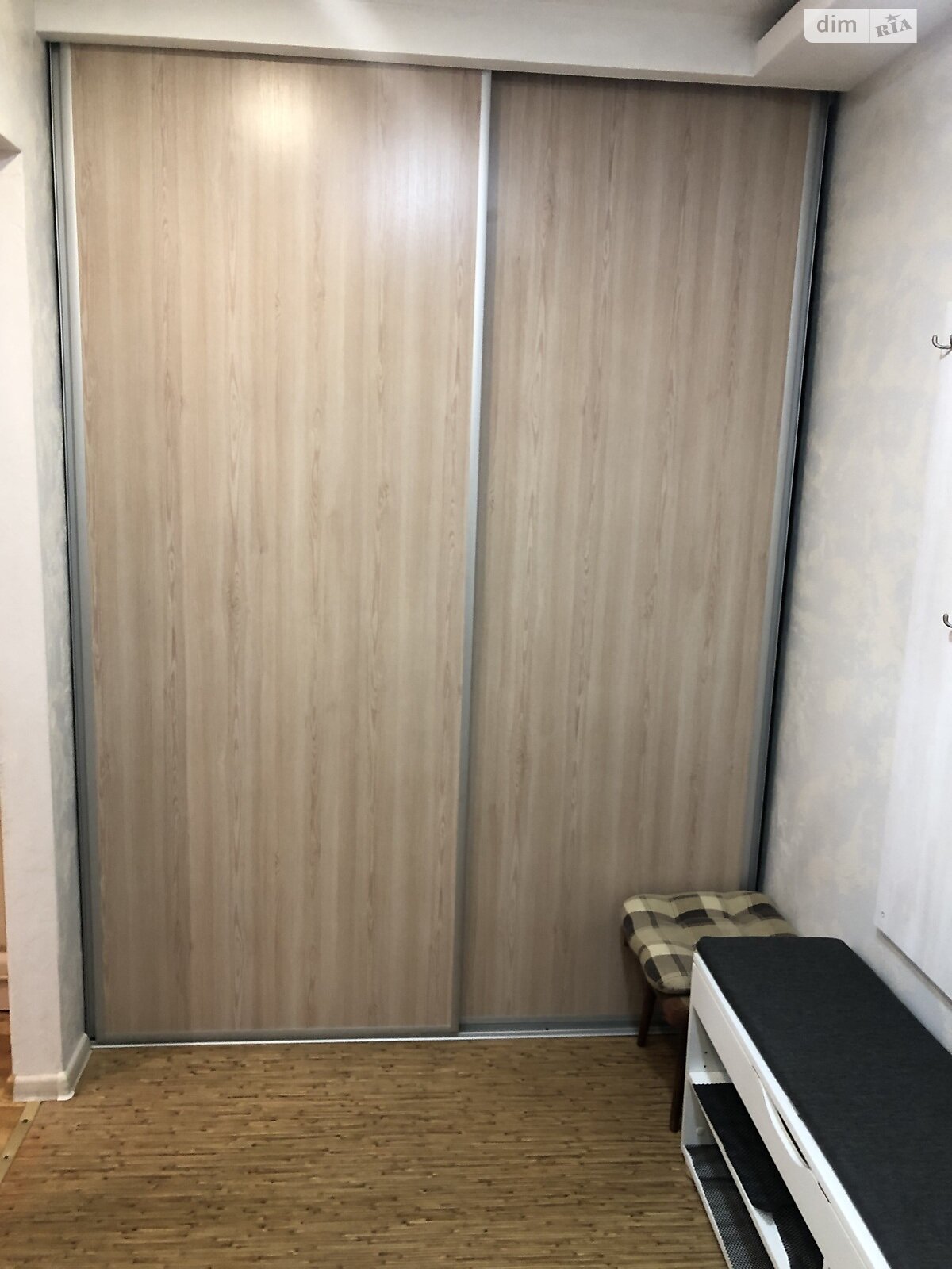 однокомнатная квартира в Днепре, район Тополь-3, на мас. Тополь-3 в аренду на долгий срок помесячно фото 1 однокомнатная квартира в Днепре, район Тополь-3, на мас. Тополь-3 в аренду на долгий срок помесячно фото 1