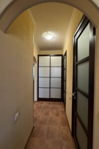 двухкомнатная квартира в Днепре, район Тополь-3, на мас. Тополь-3 51 в аренду на долгий срок помесячно фото 2