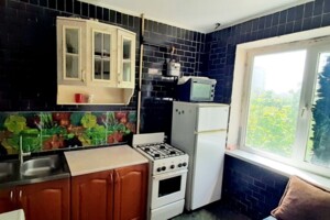 трикімнатна квартира в Дніпрі, район Тополя-3, на мас. Тополя-3 20 корпус 1 в довготривалу оренду помісячно фото 2