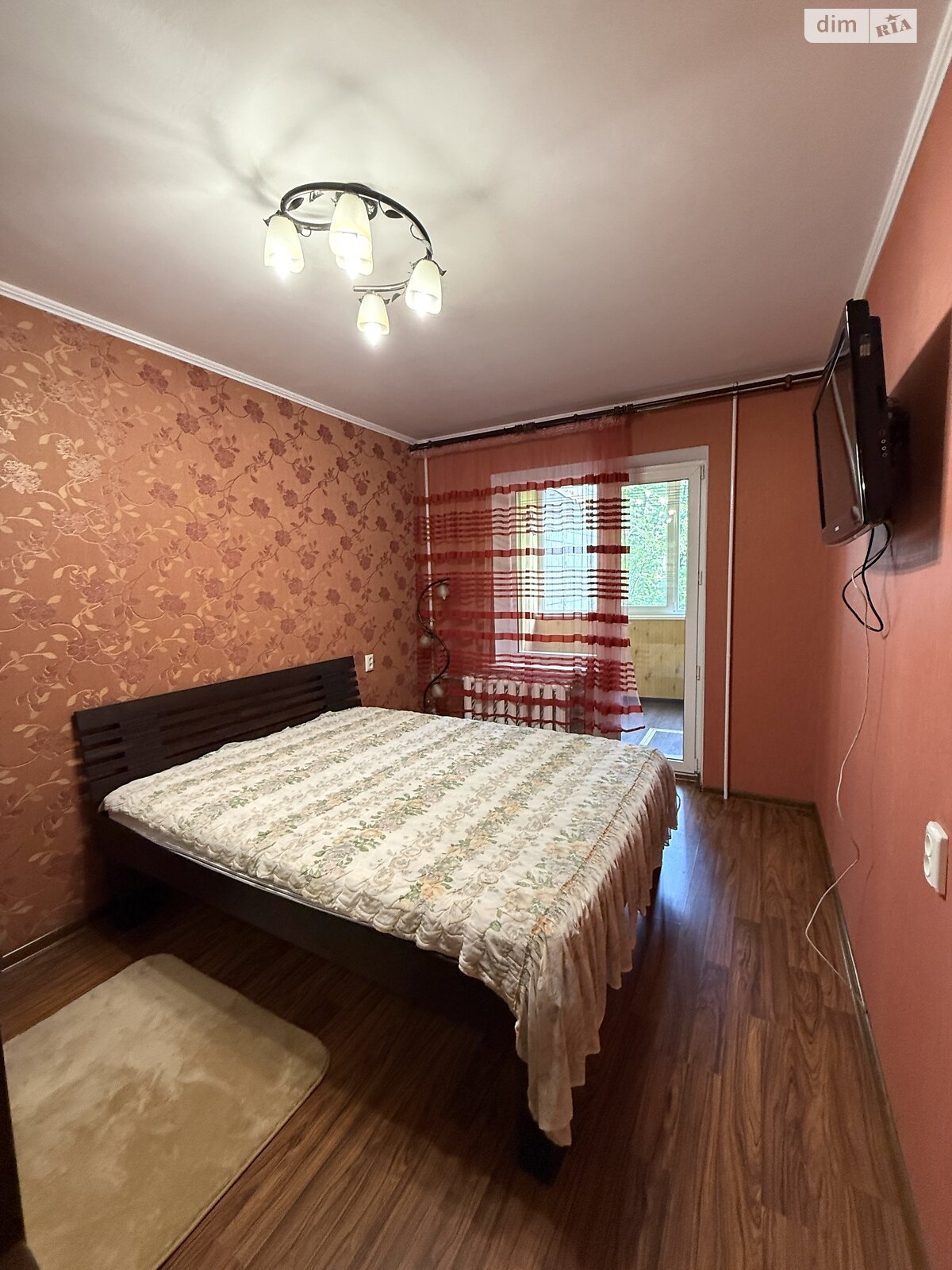 трикімнатна квартира в Дніпрі, район Тополя-3, на мас. Тополя-3 12 в довготривалу оренду помісячно фото 1 трикімнатна квартира в Дніпрі, район Тополя-3, на мас. Тополя-3 12 в довготривалу оренду помісячно фото 1