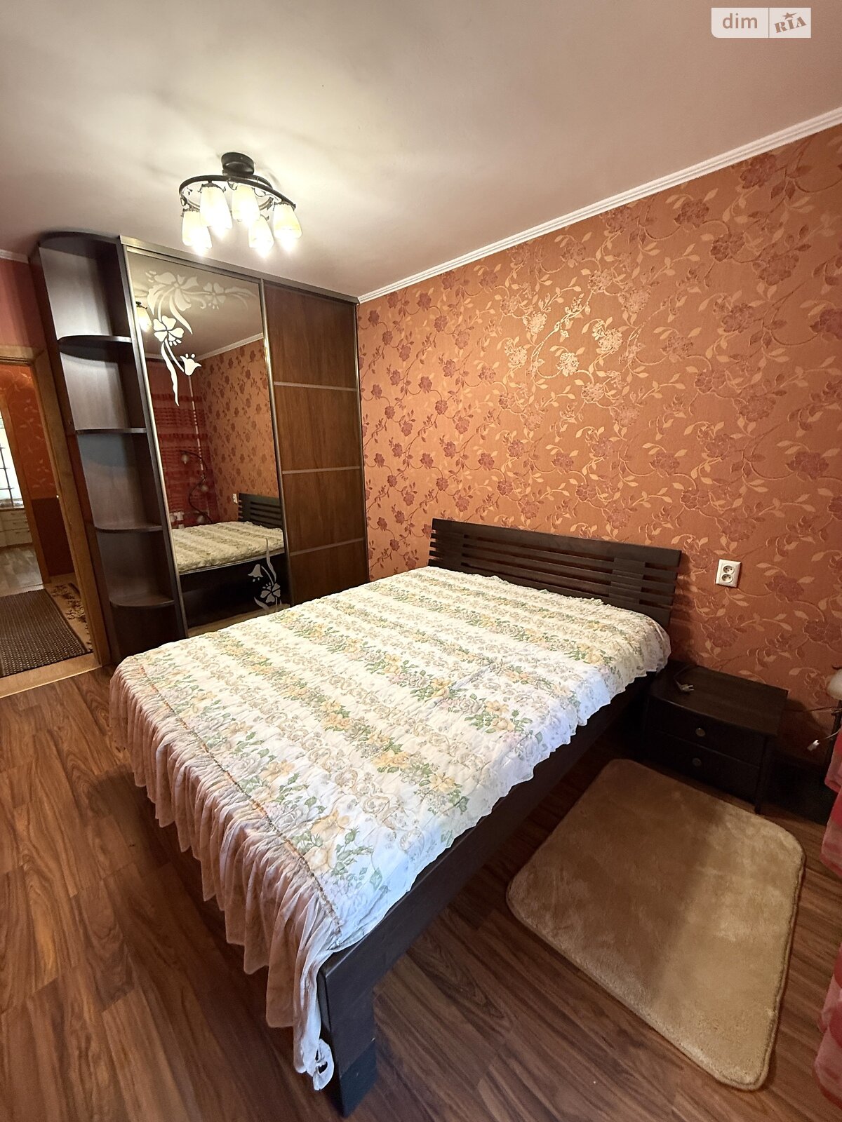 трикімнатна квартира в Дніпрі, район Тополя-3, на мас. Тополя-3 12 в довготривалу оренду помісячно фото 1 трикімнатна квартира в Дніпрі, район Тополя-3, на мас. Тополя-3 12 в довготривалу оренду помісячно фото 1