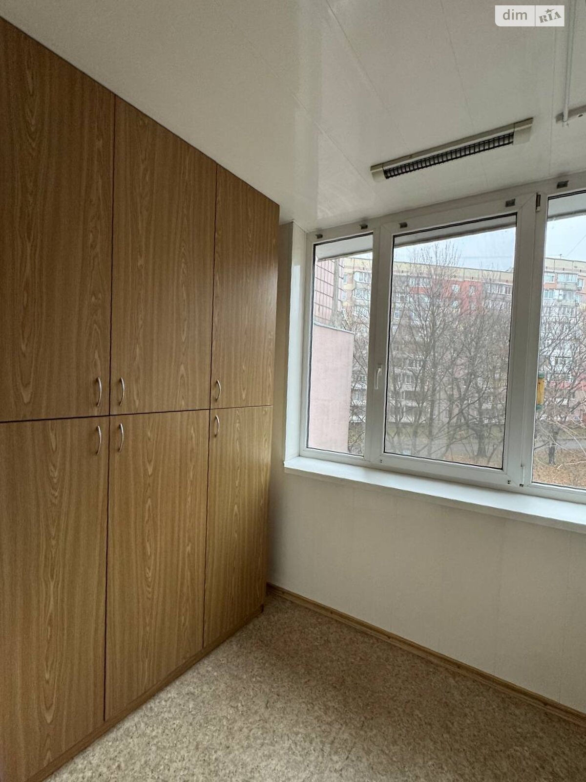 трикімнатна квартира в Дніпрі, район Тополя-3, на шосе Запорізьке 80 в довготривалу оренду помісячно фото 1 трикімнатна квартира в Дніпрі, район Тополя-3, на шосе Запорізьке 80 в довготривалу оренду помісячно фото 1