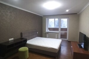 трехкомнатная квартира с мебелью в Днепре, район Тополь-1, на пер. Джинчарадзе в аренду на долгий срок помесячно фото 2