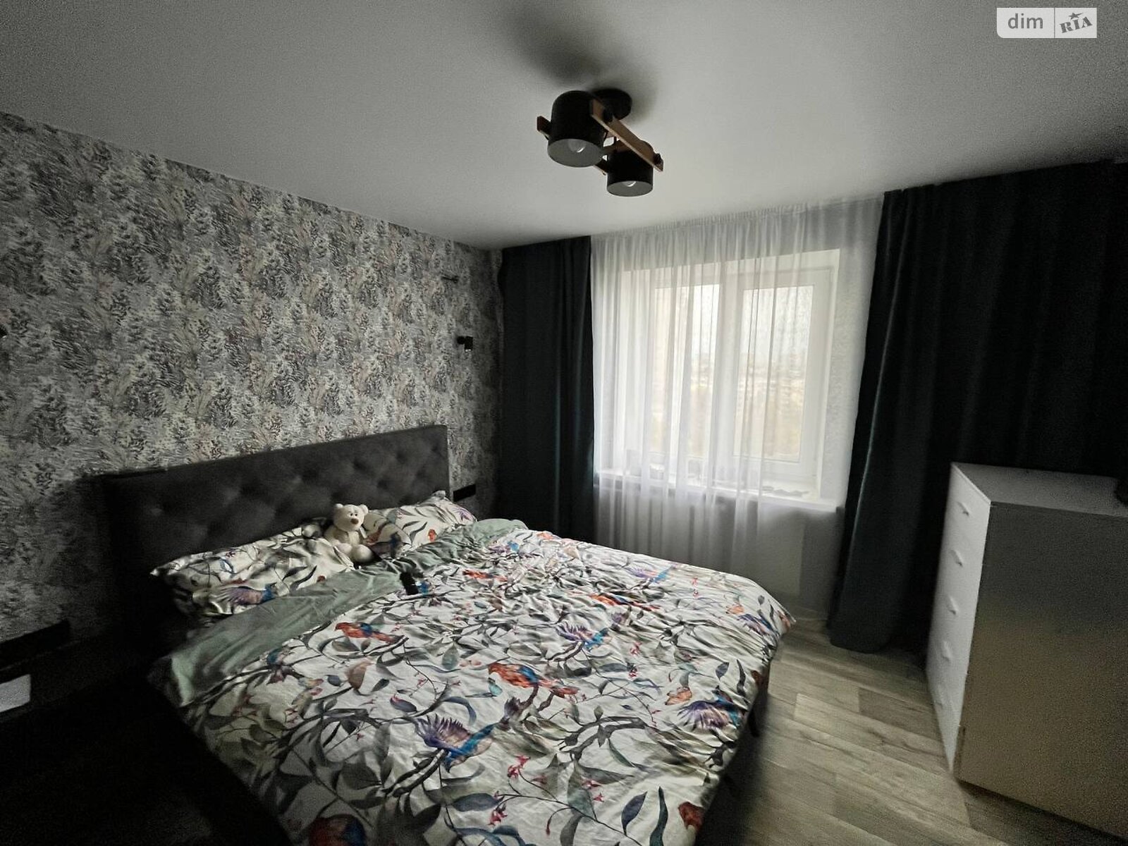 трехкомнатная квартира в Днепре, район Тополь-1, на шоссе Запорожское 56 в аренду на долгий срок помесячно фото 1