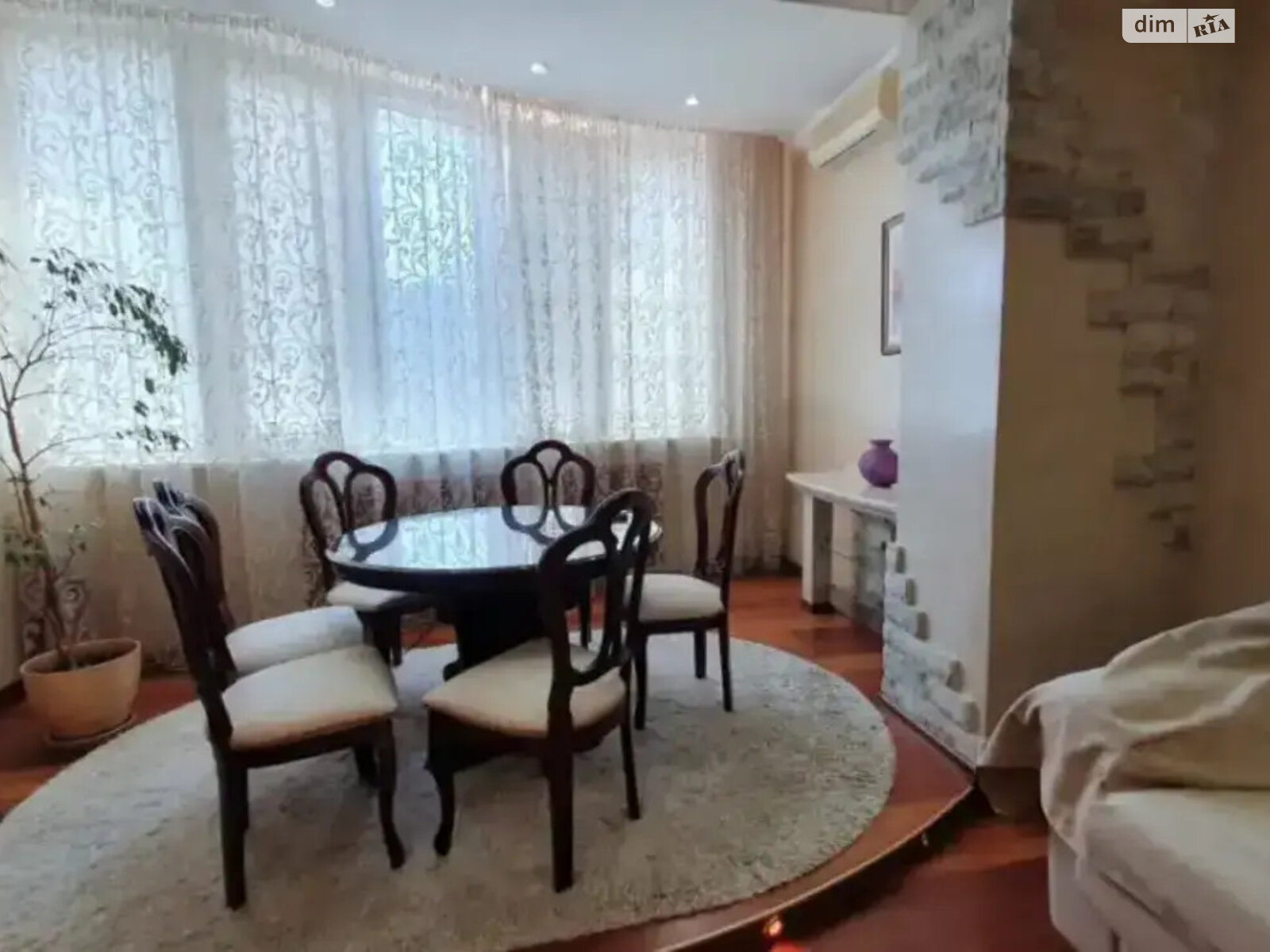 п`ятикімнатна квартира в Дніпрі, район Центр, на вул. Європейська 30 в довготривалу оренду помісячно фото 1 п`ятикімнатна квартира в Дніпрі, район Центр, на вул. Європейська 30 в довготривалу оренду помісячно фото 1