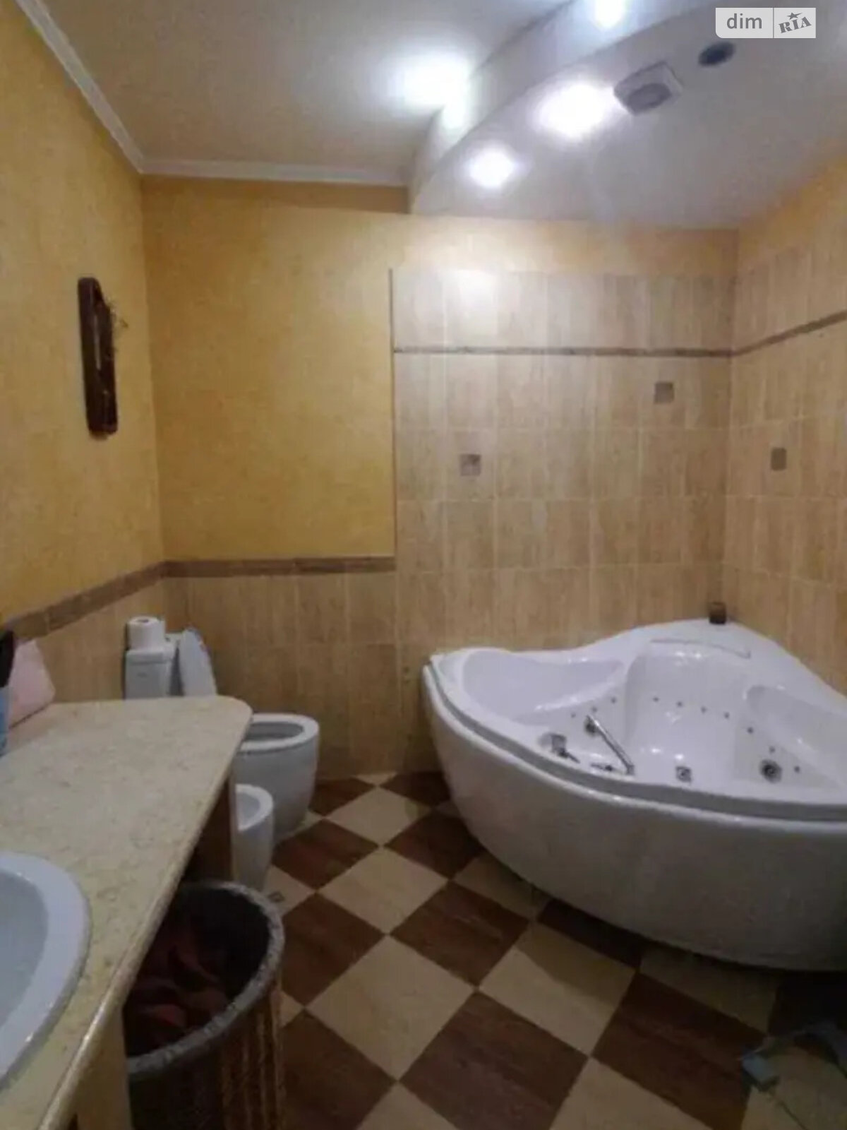 п`ятикімнатна квартира в Дніпрі, район Центр, на вул. Європейська 30 в довготривалу оренду помісячно фото 1 п`ятикімнатна квартира в Дніпрі, район Центр, на вул. Європейська 30 в довготривалу оренду помісячно фото 1
