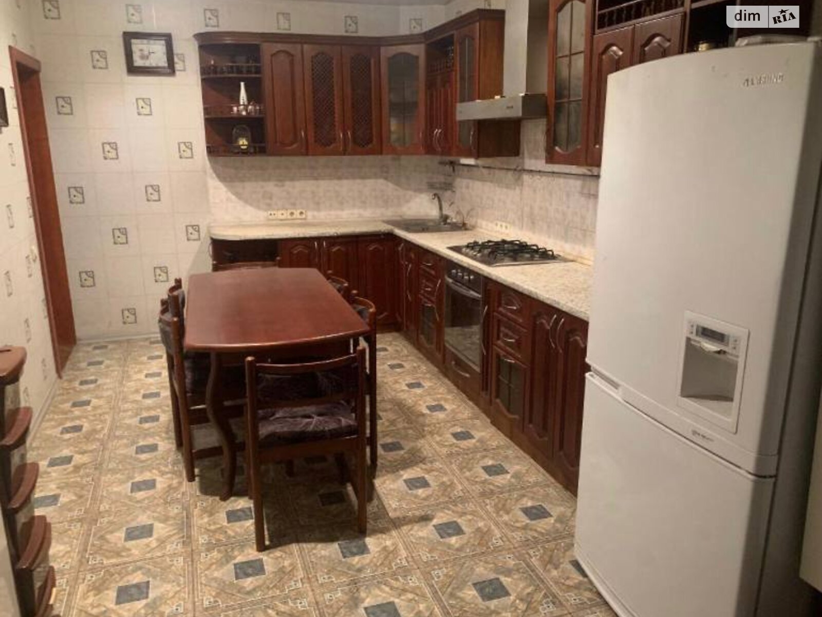 четырехкомнатная квартира в Днепре, район Центр, на ул. Европейская 30 в аренду на долгий срок помесячно фото 1