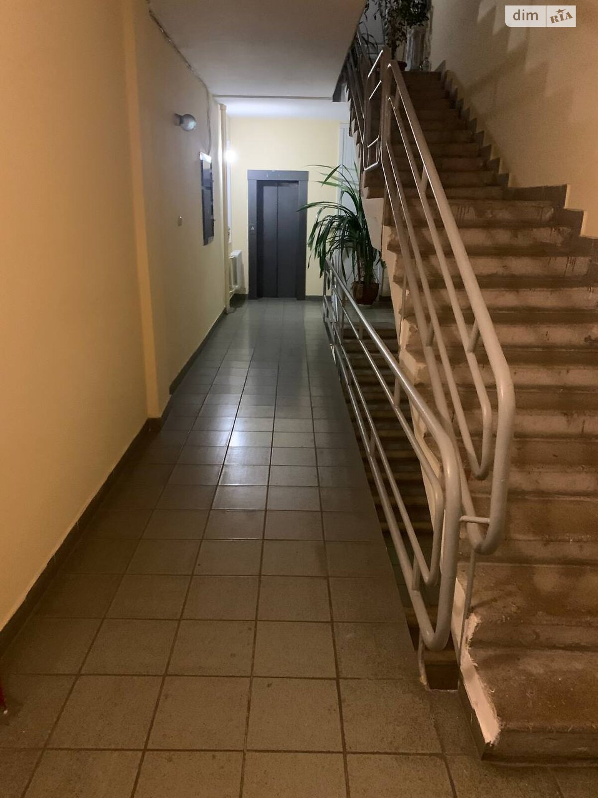 четырехкомнатная квартира в Днепре, район Центр, на ул. Европейская 30 в аренду на долгий срок помесячно фото 1