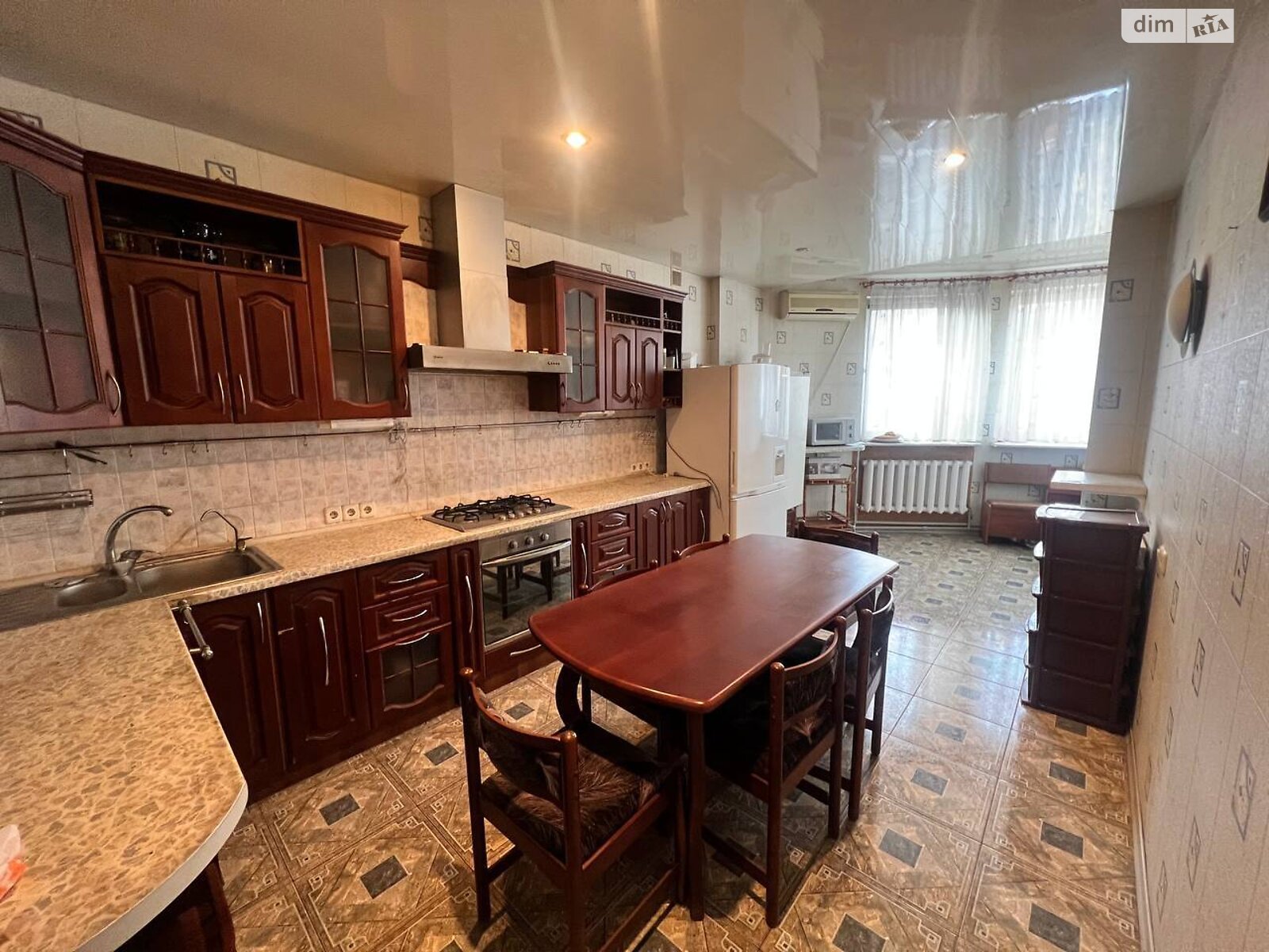 четырехкомнатная квартира в Днепре, район Центр, на ул. Европейская 30 в аренду на долгий срок помесячно фото 1