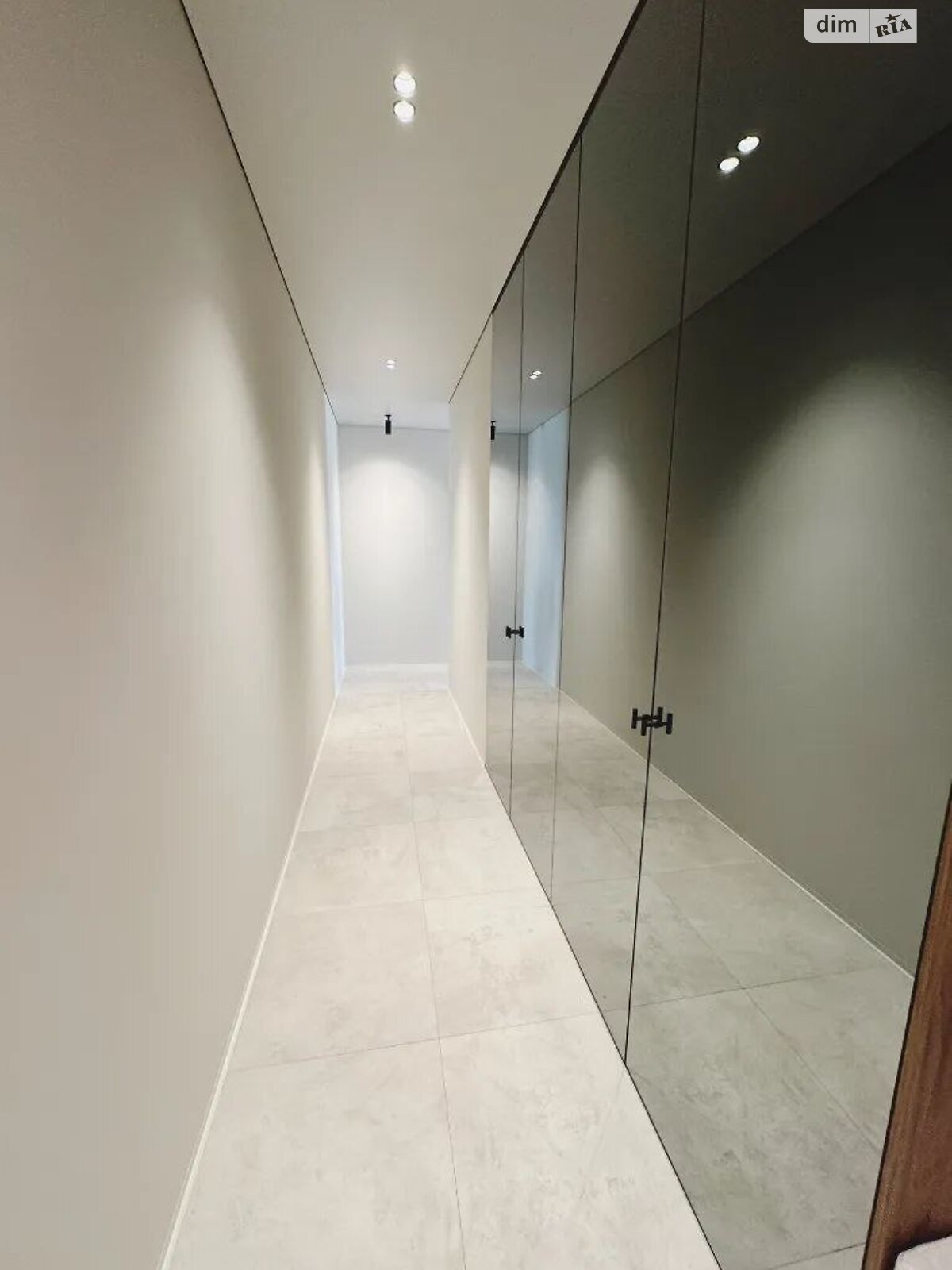 двокімнатна квартира в Дніпрі, район Центр, на вул. Європейська 9А в довготривалу оренду помісячно фото 1 двокімнатна квартира в Дніпрі, район Центр, на вул. Європейська 9А в довготривалу оренду помісячно фото 1