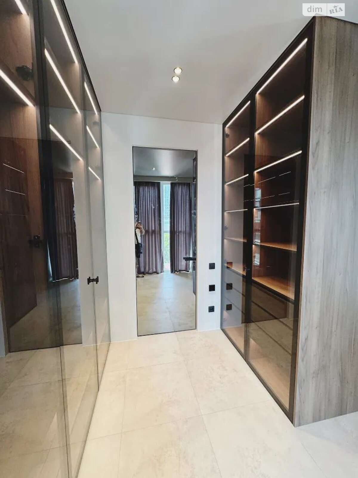 двокімнатна квартира в Дніпрі, район Центр, на вул. Європейська 9А в довготривалу оренду помісячно фото 1 двокімнатна квартира в Дніпрі, район Центр, на вул. Європейська 9А в довготривалу оренду помісячно фото 1