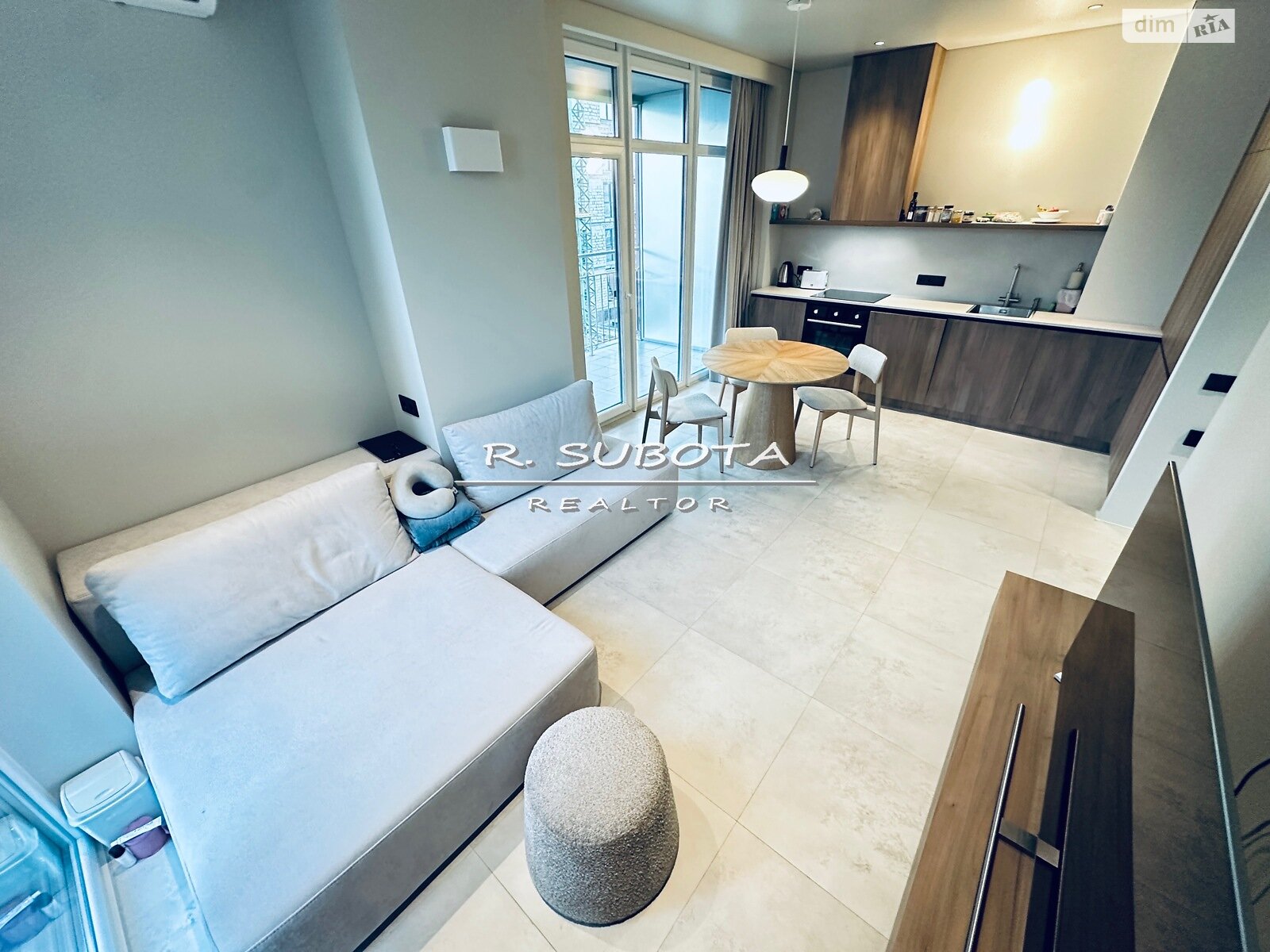 двокімнатна квартира в Дніпрі, район Центр, на вул. Європейська 9А в довготривалу оренду помісячно фото 1 двокімнатна квартира в Дніпрі, район Центр, на вул. Європейська 9А в довготривалу оренду помісячно фото 1