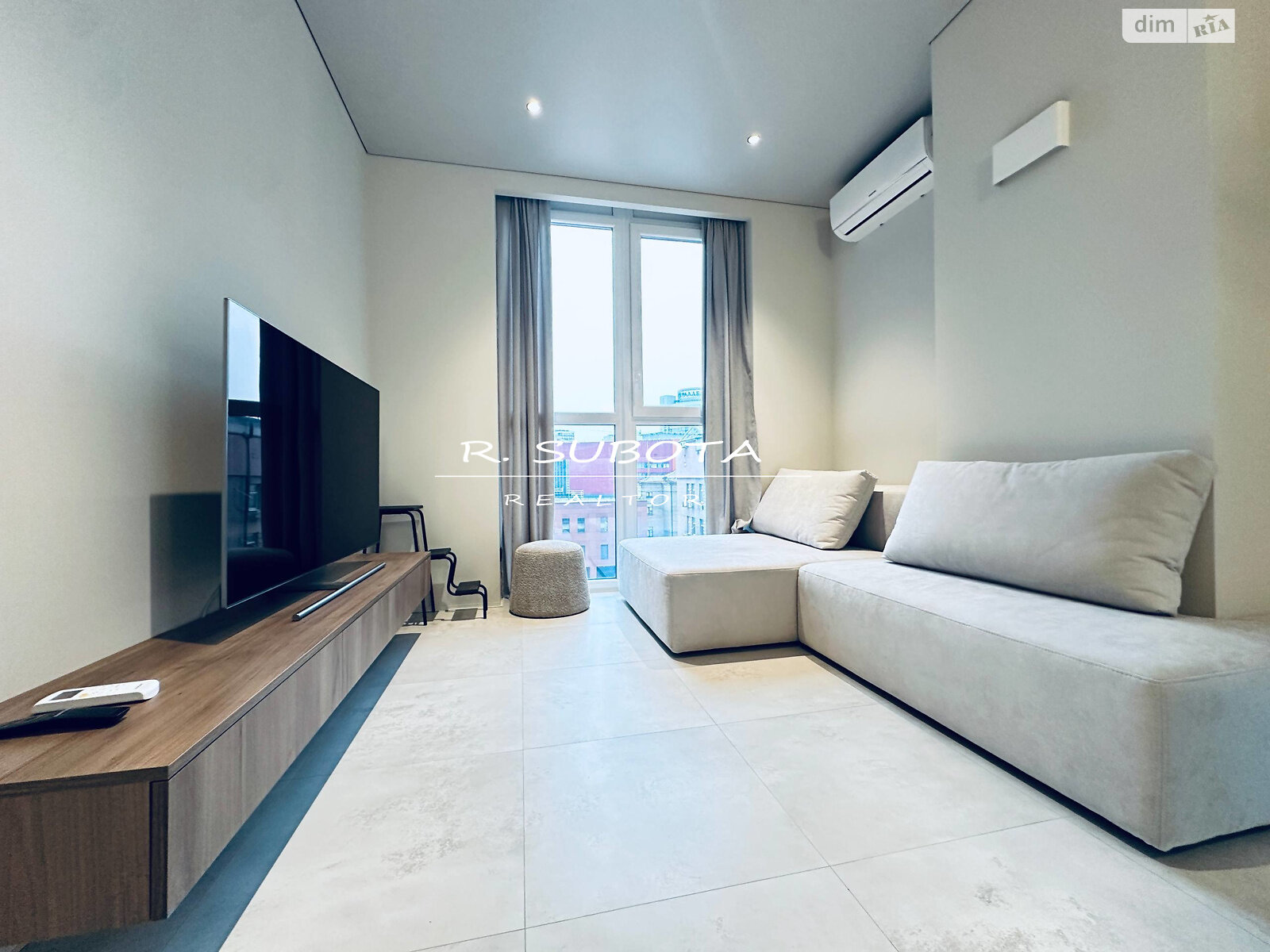 двокімнатна квартира в Дніпрі, район Центр, на вул. Європейська 9А в довготривалу оренду помісячно фото 1 двокімнатна квартира в Дніпрі, район Центр, на вул. Європейська 9А в довготривалу оренду помісячно фото 1