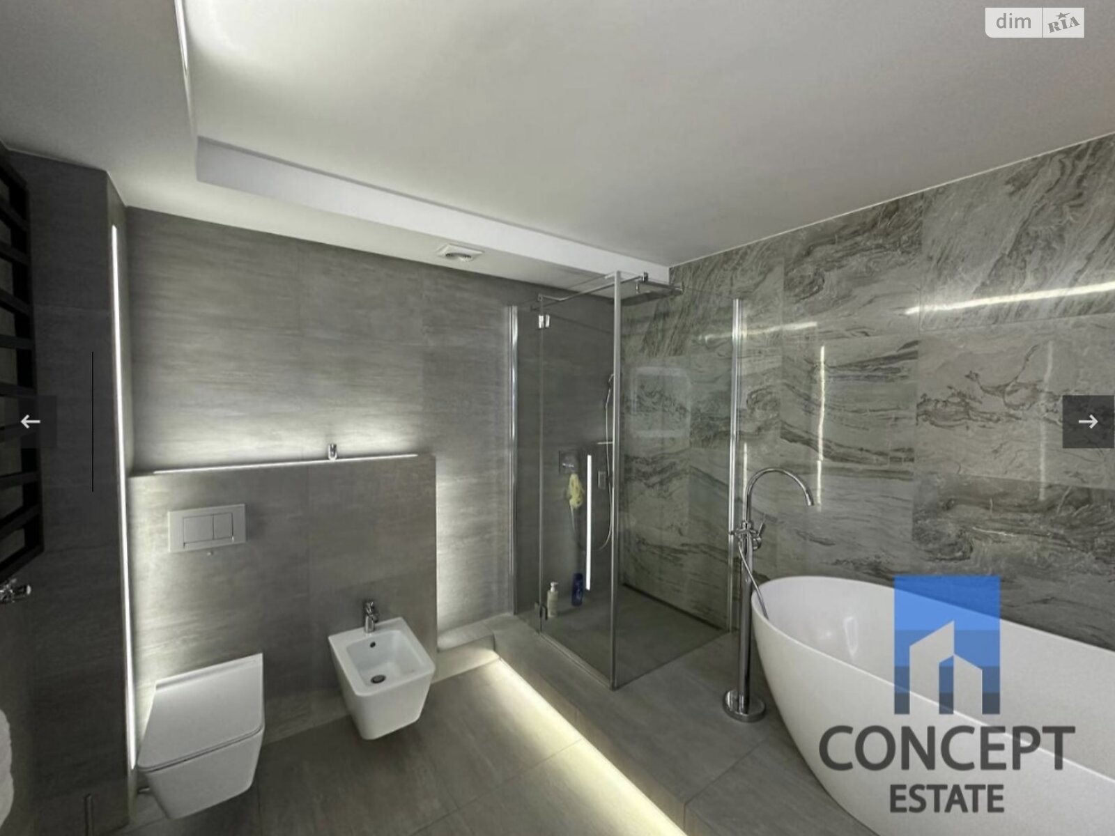 трехкомнатная квартира в Днепре, район Соборный, на ул. Исполкомовская 7 в аренду на долгий срок помесячно фото 1