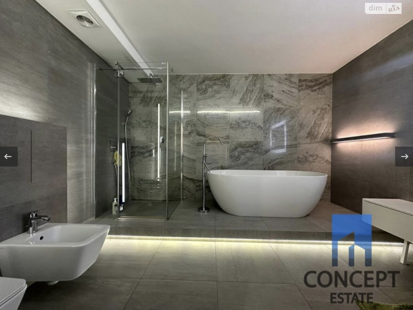 трехкомнатная квартира в Днепре, район Соборный, на ул. Исполкомовская 7 в аренду на долгий срок помесячно фото 1