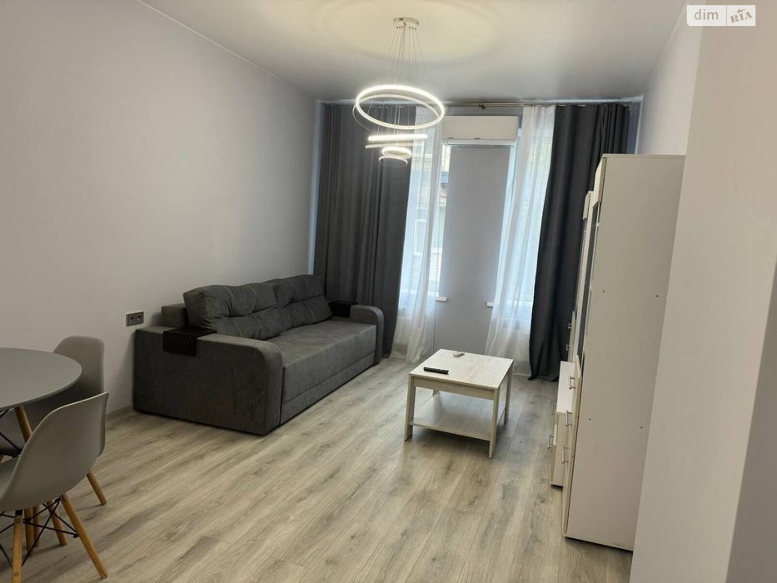 двокімнатна квартира в Дніпрі, район Центр, на вул. Короленка 8, кв. 12 в довготривалу оренду помісячно фото 1 двокімнатна квартира в Дніпрі, район Центр, на вул. Короленка 8, кв. 12 в довготривалу оренду помісячно фото 1