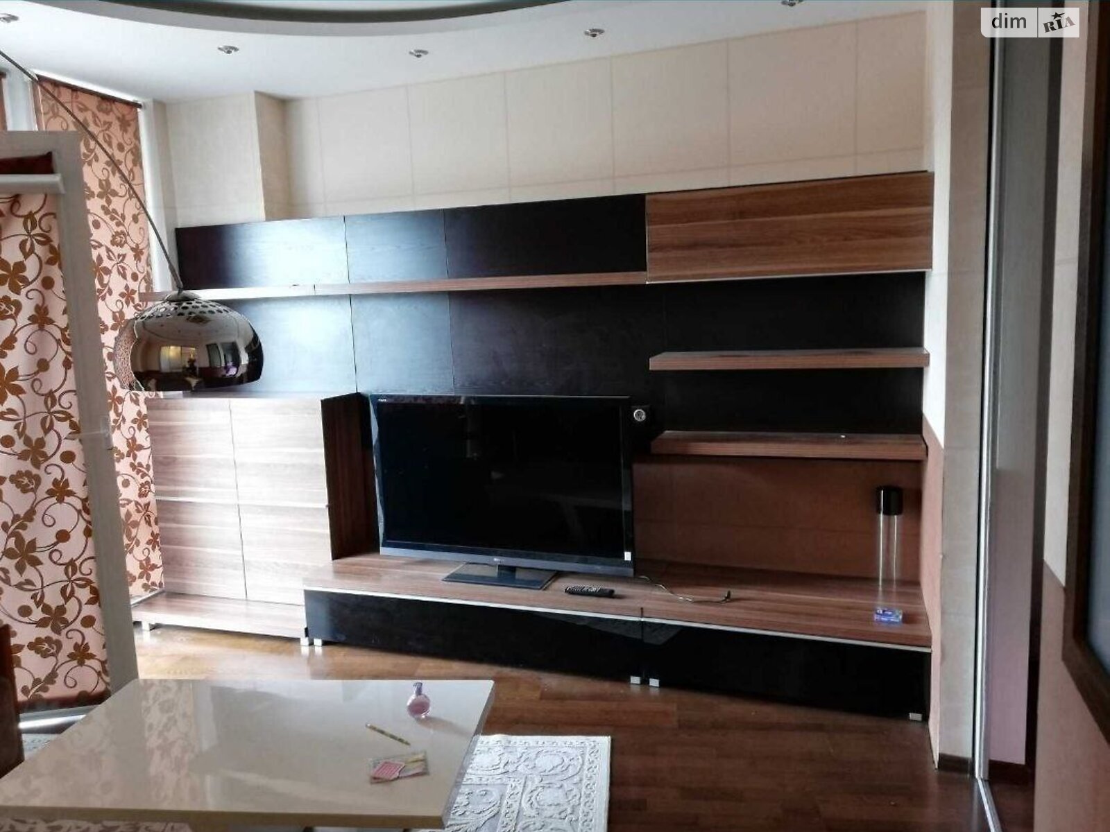 двокімнатна квартира в Дніпрі, район Центр, на вул. Королеви Єлизавети ІІ 2 в довготривалу оренду помісячно фото 1 двокімнатна квартира в Дніпрі, район Центр, на вул. Королеви Єлизавети ІІ 2 в довготривалу оренду помісячно фото 1