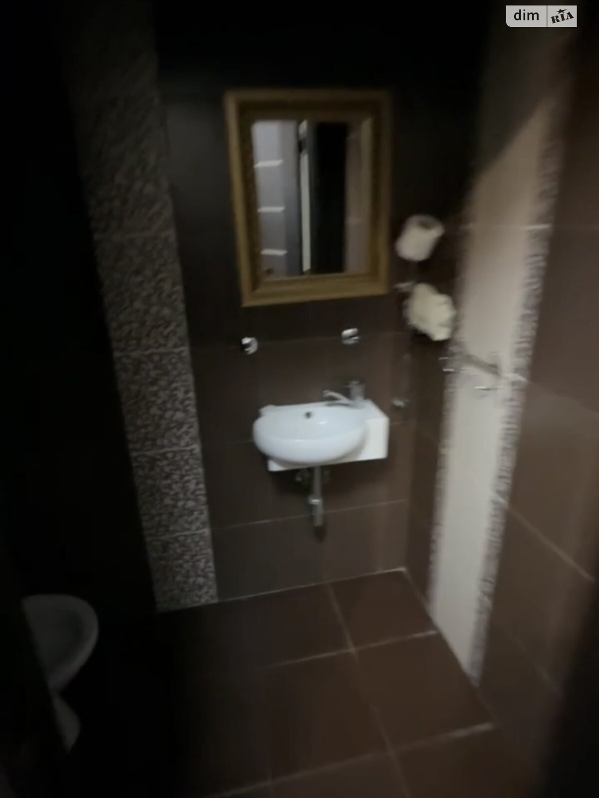 трехкомнатная квартира в Днепре, район Центр, на ул. Королевы Елизаветы II 2 в аренду на долгий срок помесячно фото 1 трехкомнатная квартира в Днепре, район Центр, на ул. Королевы Елизаветы II 2 в аренду на долгий срок помесячно фото 1