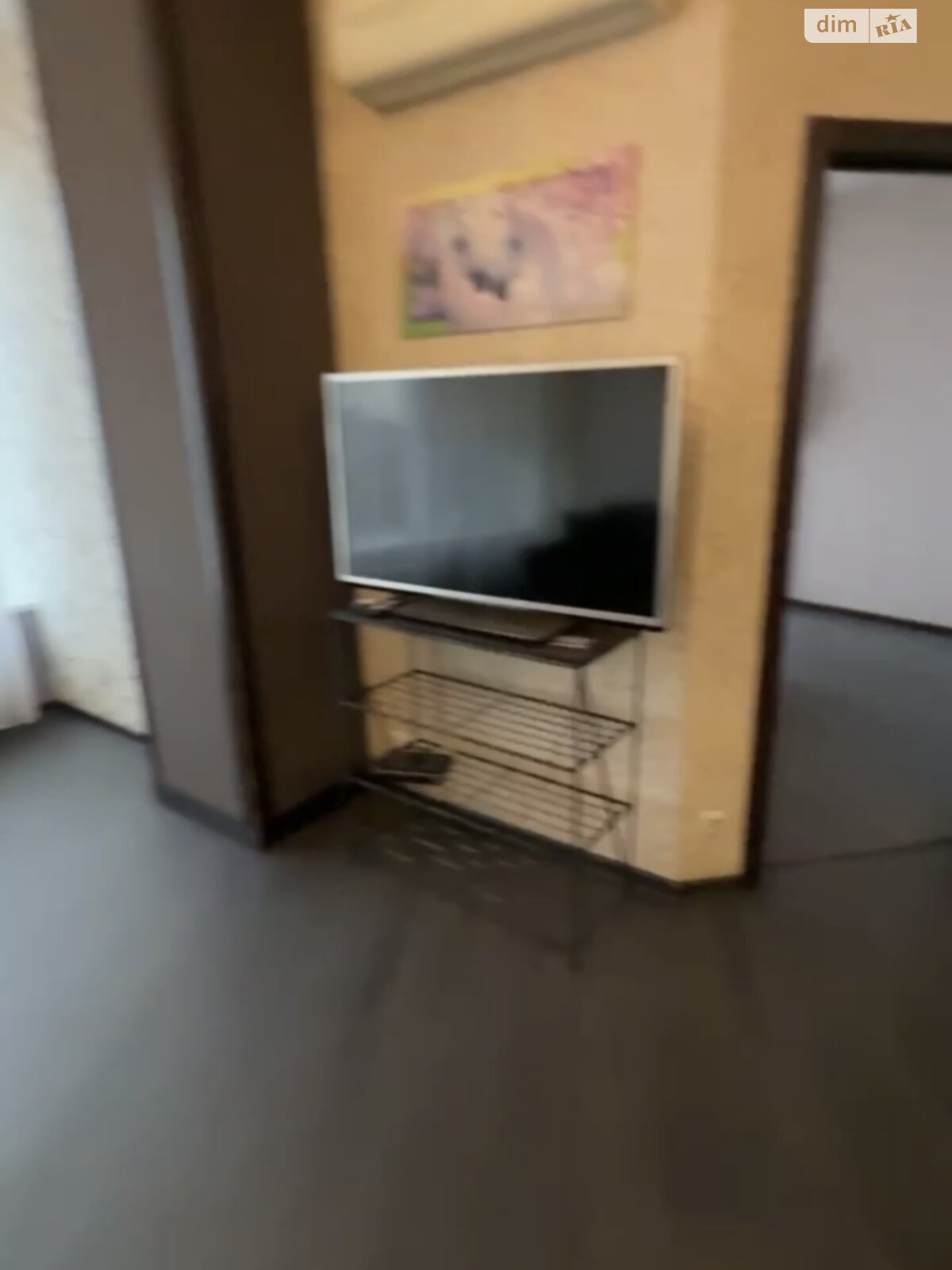 трехкомнатная квартира в Днепре, район Центр, на ул. Королевы Елизаветы II 2 в аренду на долгий срок помесячно фото 1 трехкомнатная квартира в Днепре, район Центр, на ул. Королевы Елизаветы II 2 в аренду на долгий срок помесячно фото 1