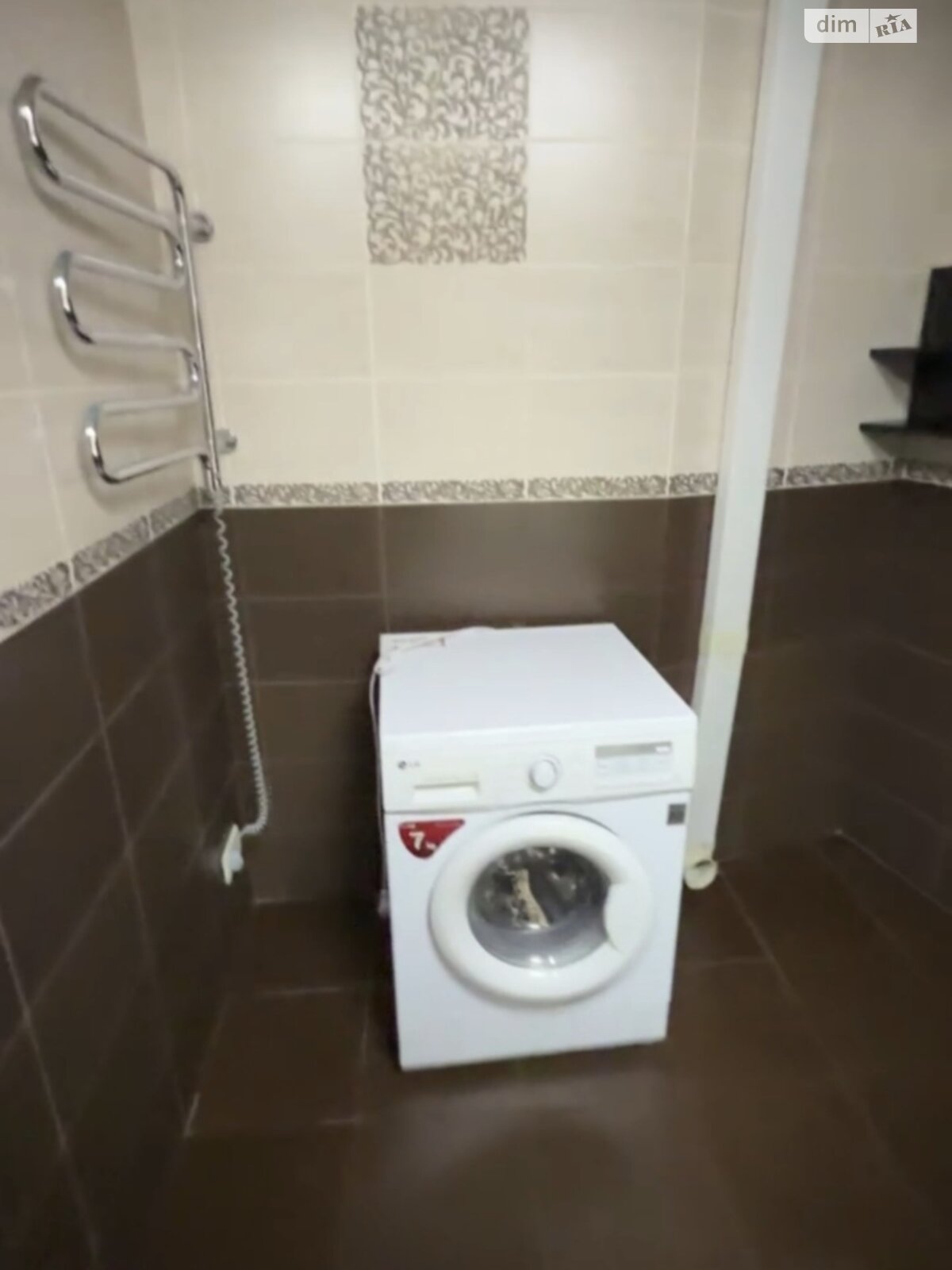 трехкомнатная квартира в Днепре, район Центр, на ул. Королевы Елизаветы II 2 в аренду на долгий срок помесячно фото 1 трехкомнатная квартира в Днепре, район Центр, на ул. Королевы Елизаветы II 2 в аренду на долгий срок помесячно фото 1