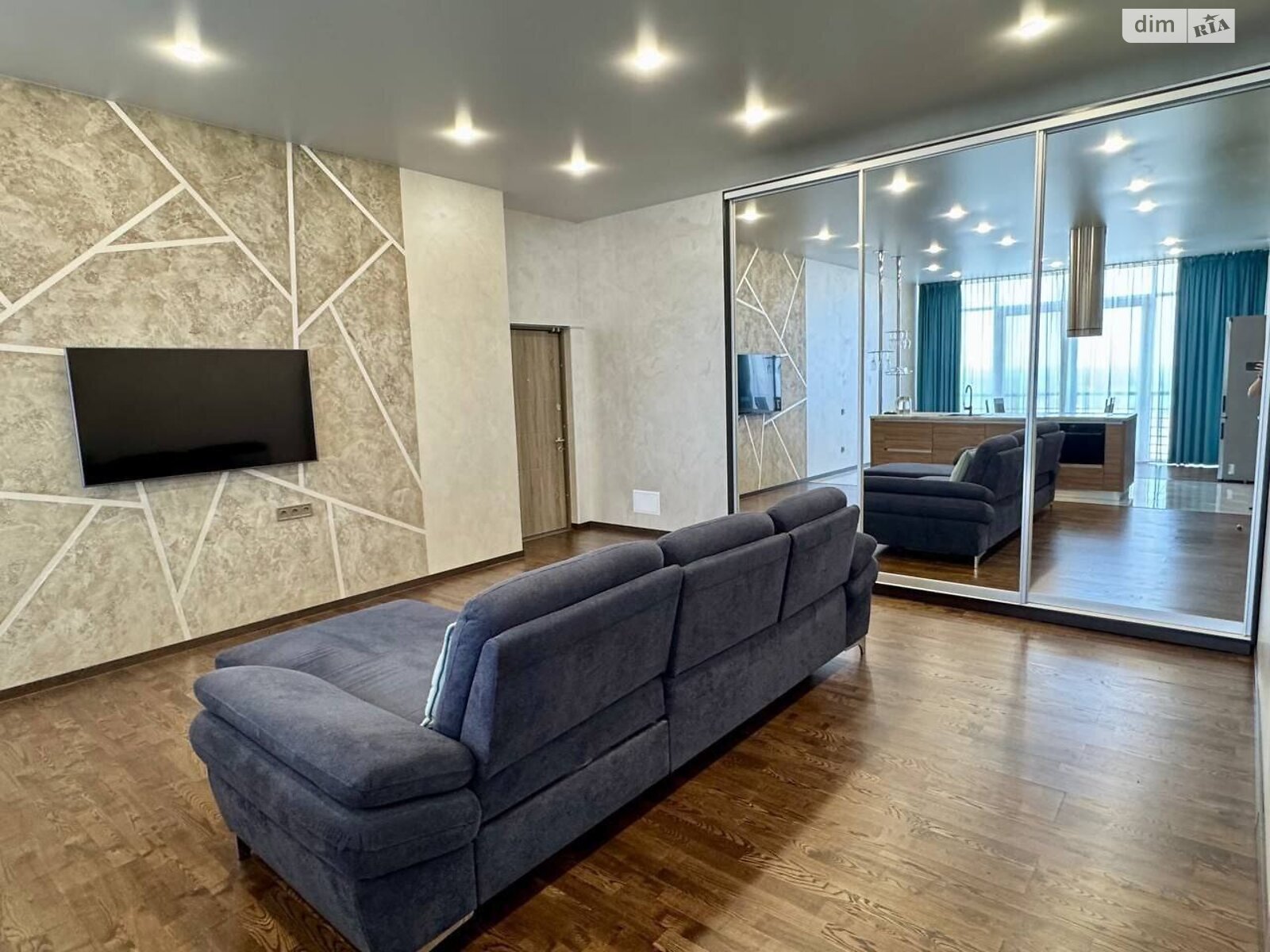 двухкомнатная квартира в Днепре, район Центр, на спуск Крутогорный 28 в аренду на долгий срок помесячно фото 1 двухкомнатная квартира в Днепре, район Центр, на спуск Крутогорный 28 в аренду на долгий срок помесячно фото 1