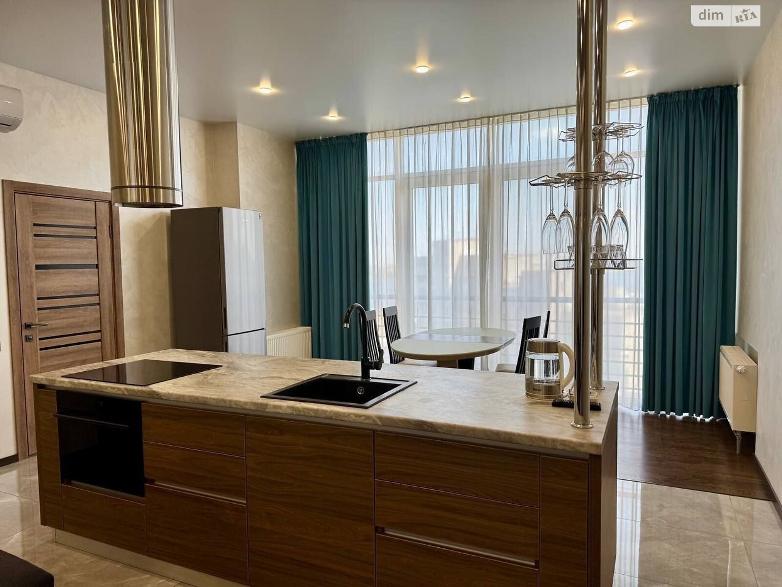 двухкомнатная квартира в Днепре, район Центр, на спуск Крутогорный 28 в аренду на долгий срок помесячно фото 1 двухкомнатная квартира в Днепре, район Центр, на спуск Крутогорный 28 в аренду на долгий срок помесячно фото 1