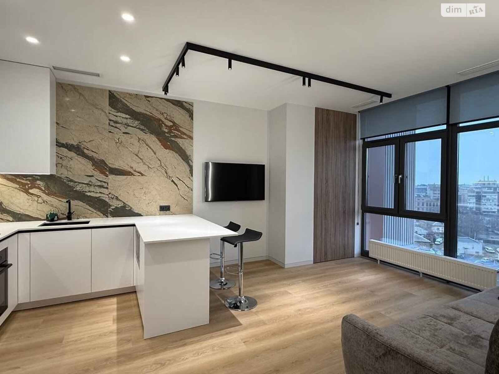 двухкомнатная квартира в Днепре, район Центр, на бул. Кучеревского 1 в аренду на долгий срок помесячно фото 1 двухкомнатная квартира в Днепре, район Центр, на бул. Кучеревского 1 в аренду на долгий срок помесячно фото 1