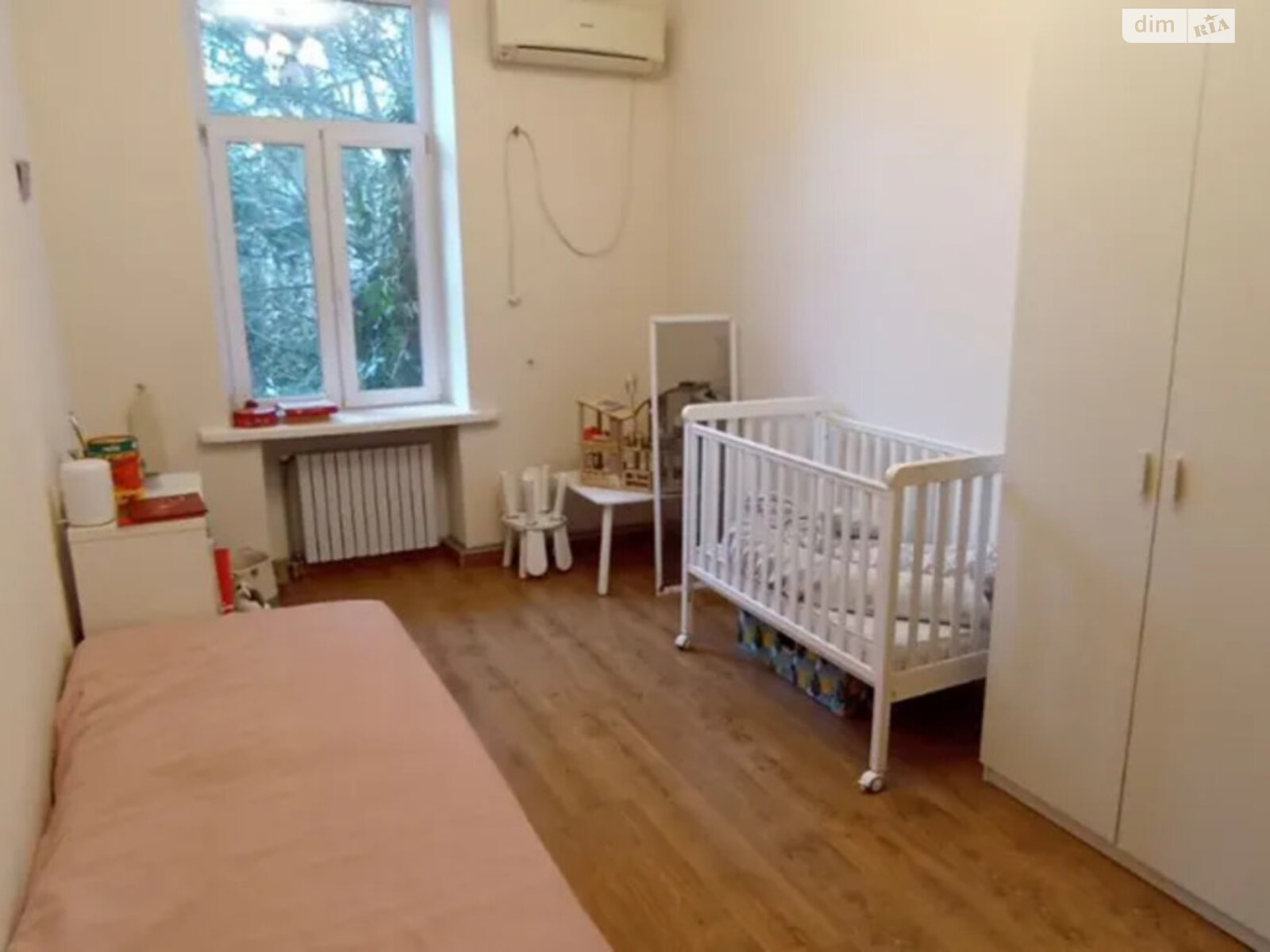 чотирикімнатна квартира в Дніпрі, район Центр, на вул. Лазаря Глоби 13 в довготривалу оренду помісячно фото 1