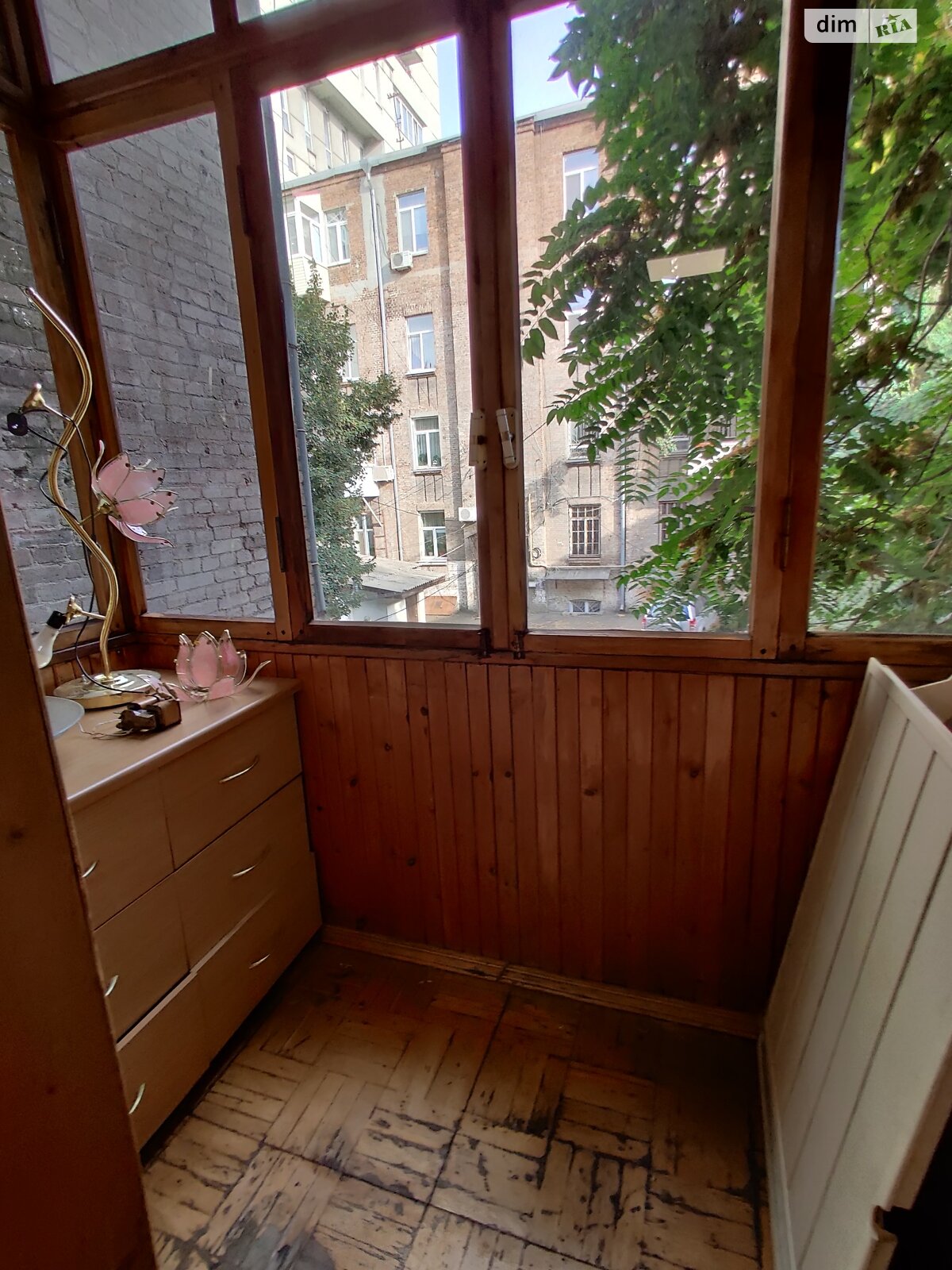 четырехкомнатная квартира в Днепре, район Центр, на ул. Лазаря Глобы 13 в аренду на долгий срок помесячно фото 1 четырехкомнатная квартира в Днепре, район Центр, на ул. Лазаря Глобы 13 в аренду на долгий срок помесячно фото 1