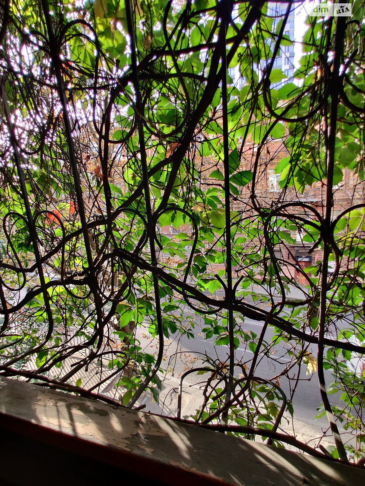 четырехкомнатная квартира в Днепре, район Центр, на ул. Лазаря Глобы 13 в аренду на долгий срок помесячно фото 1 четырехкомнатная квартира в Днепре, район Центр, на ул. Лазаря Глобы 13 в аренду на долгий срок помесячно фото 1