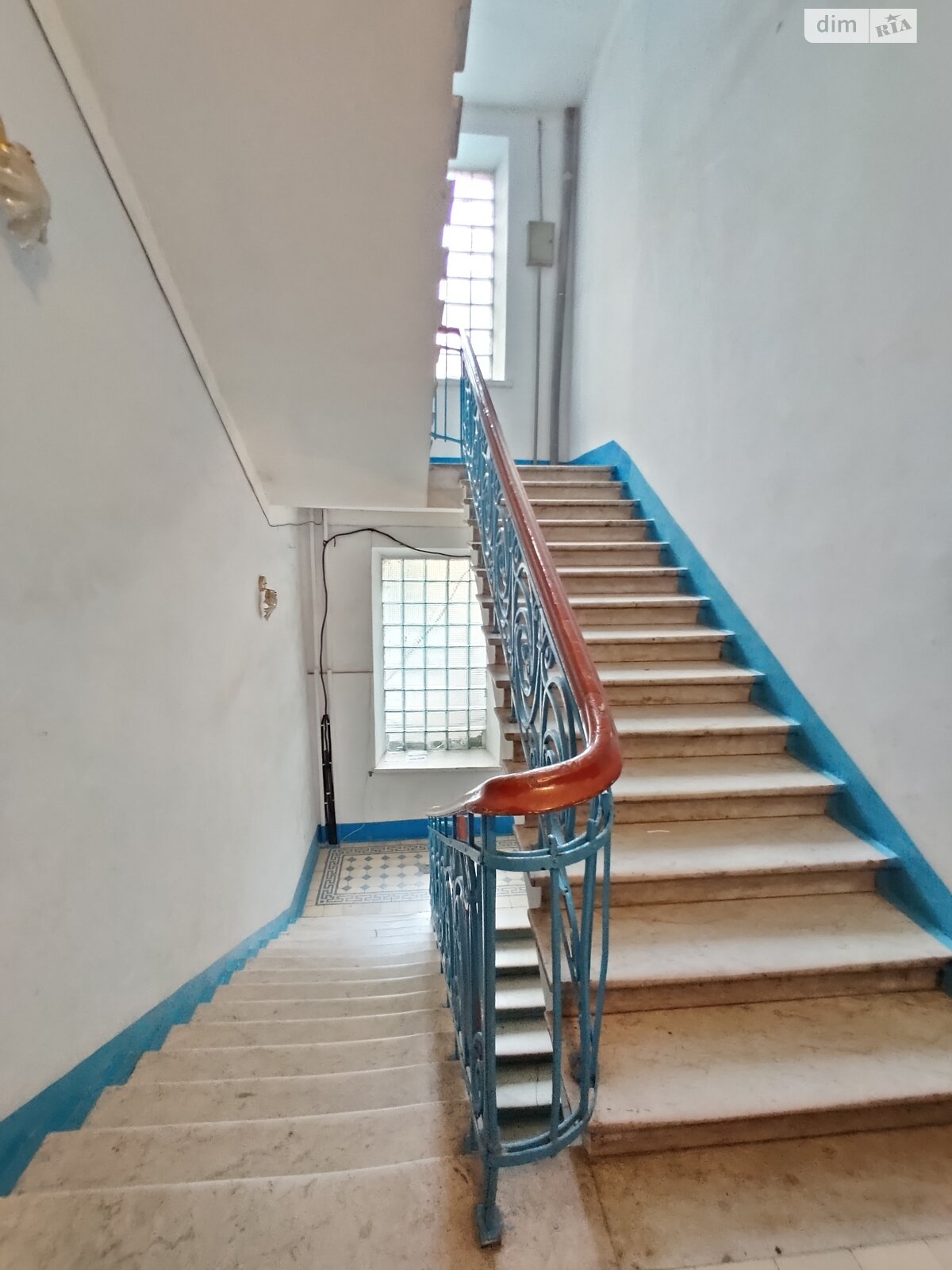 четырехкомнатная квартира в Днепре, район Центр, на ул. Лазаря Глобы 13 в аренду на долгий срок помесячно фото 1 четырехкомнатная квартира в Днепре, район Центр, на ул. Лазаря Глобы 13 в аренду на долгий срок помесячно фото 1