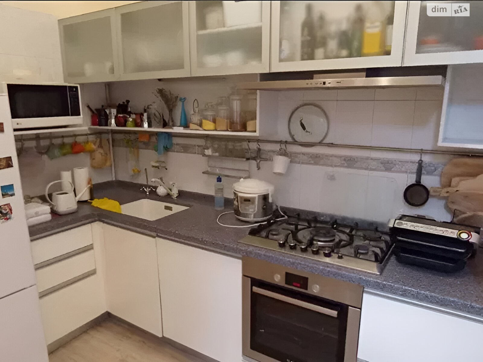 чотирикімнатна квартира в Дніпрі, район Центр, на вул. Петра Капшученка 13 в довготривалу оренду помісячно фото 1 чотирикімнатна квартира в Дніпрі, район Центр, на вул. Петра Капшученка 13 в довготривалу оренду помісячно фото 1