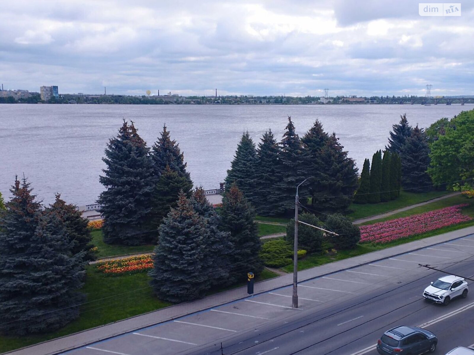 однокімнатна квартира в Дніпрі, район Центр, на вул. Січеславська Набережна в довготривалу оренду помісячно фото 1 однокімнатна квартира в Дніпрі, район Центр, на вул. Січеславська Набережна в довготривалу оренду помісячно фото 1